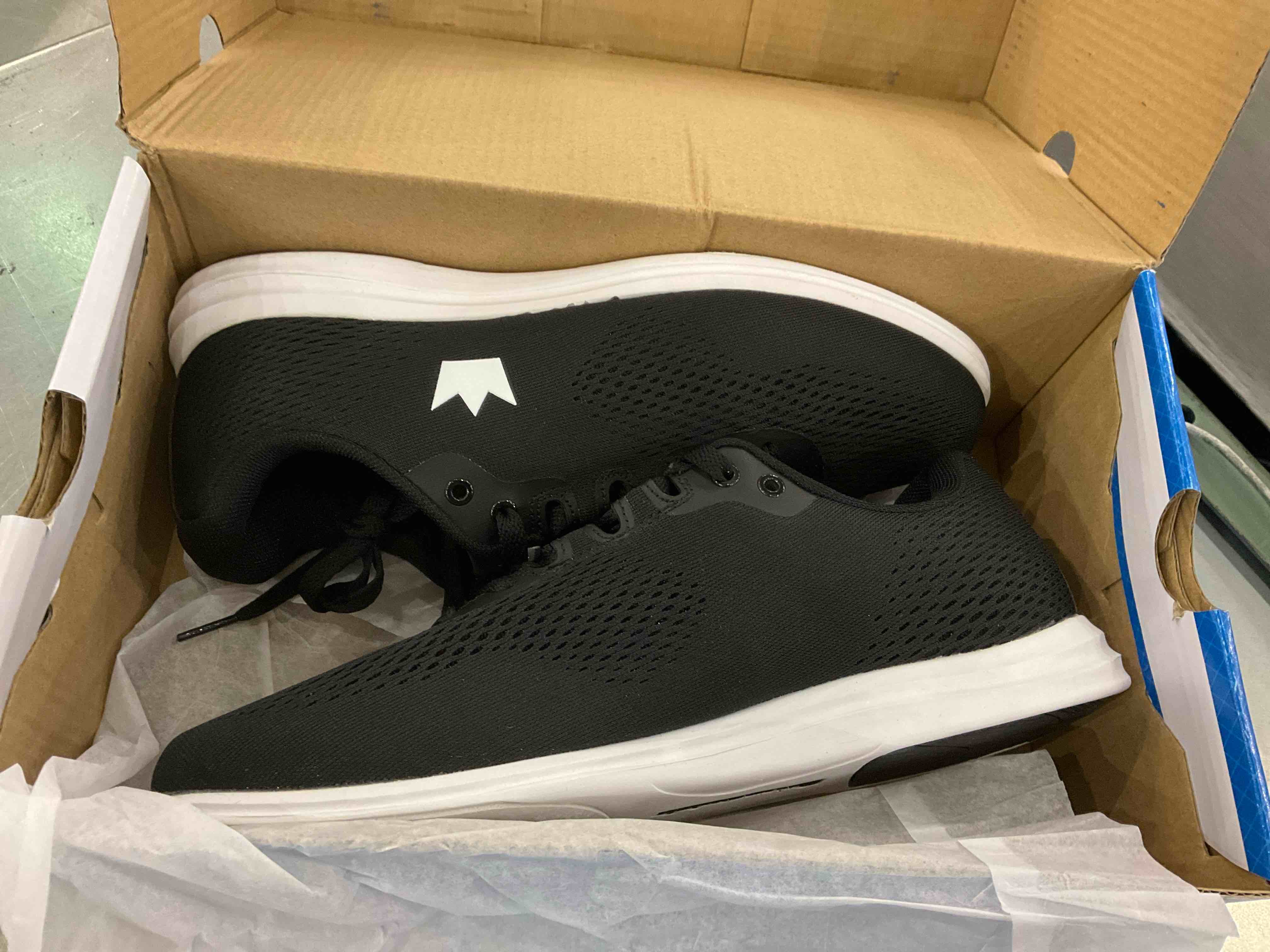 https://s3.amazonaws.com/lotting-images-prod/BargainHunt/EXS01506087_1716553361682.jpeg