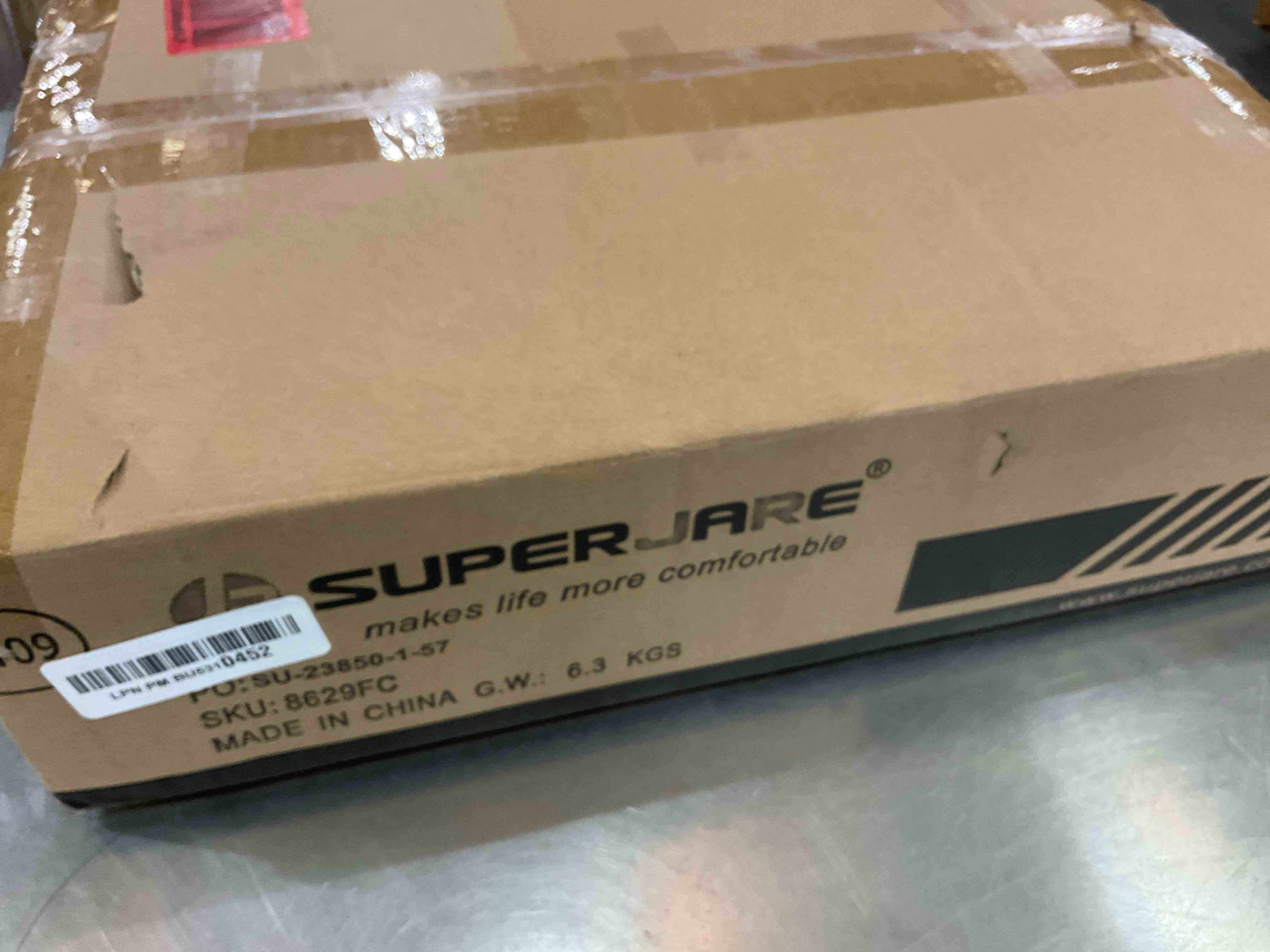 https://s3.amazonaws.com/lotting-images-prod/BargainHunt/EXS01506182_1716910168196.jpeg