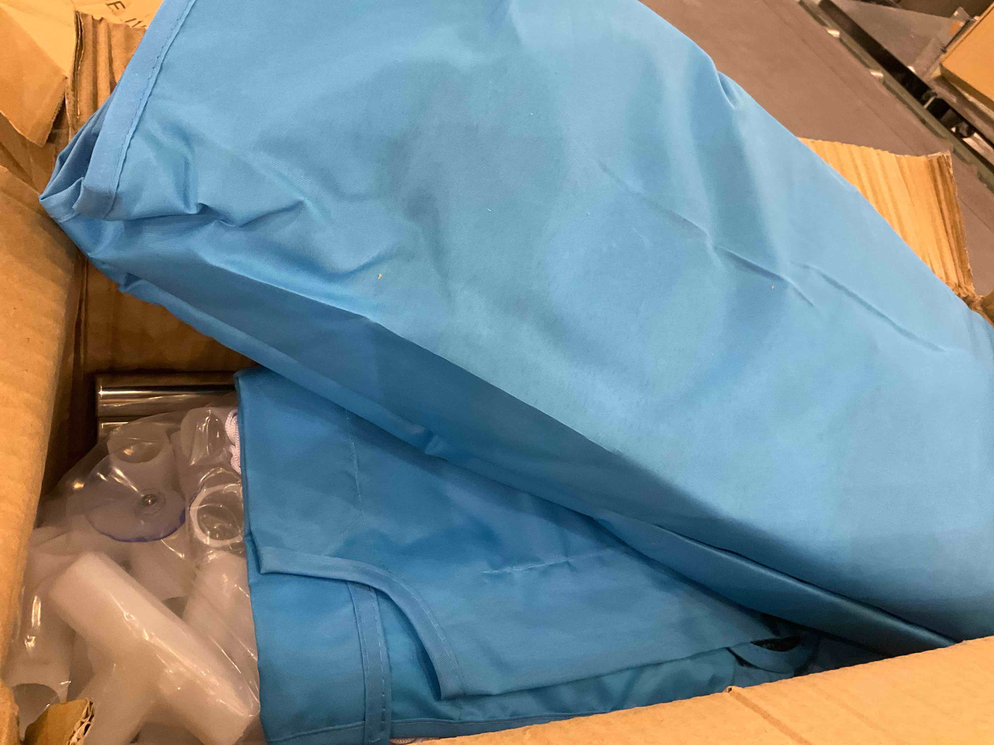 https://s3.amazonaws.com/lotting-images-prod/BargainHunt/EXS01506235_1716921904680.jpeg