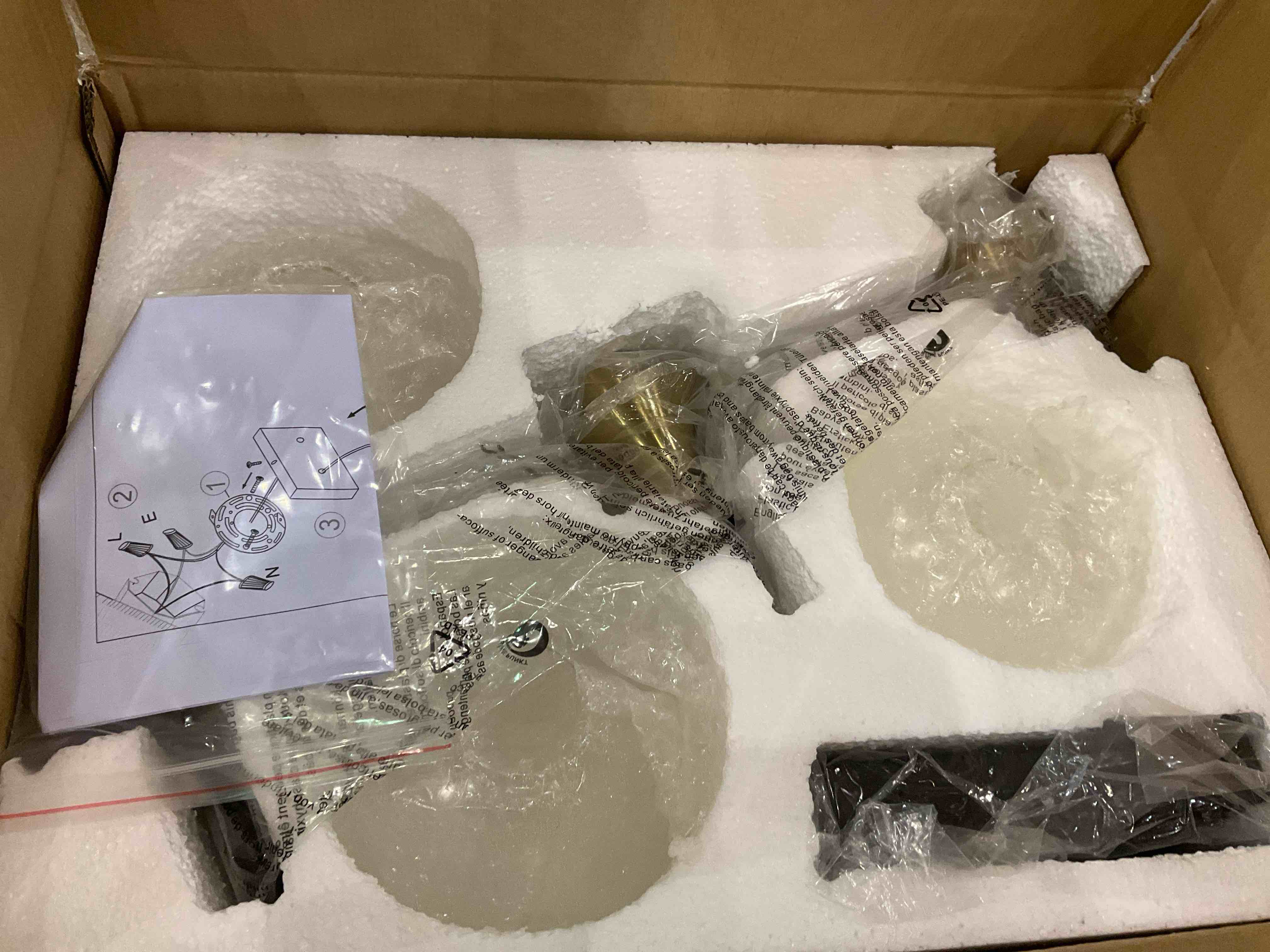 https://s3.amazonaws.com/lotting-images-prod/BargainHunt/EXS01506258_1716981921057.jpeg