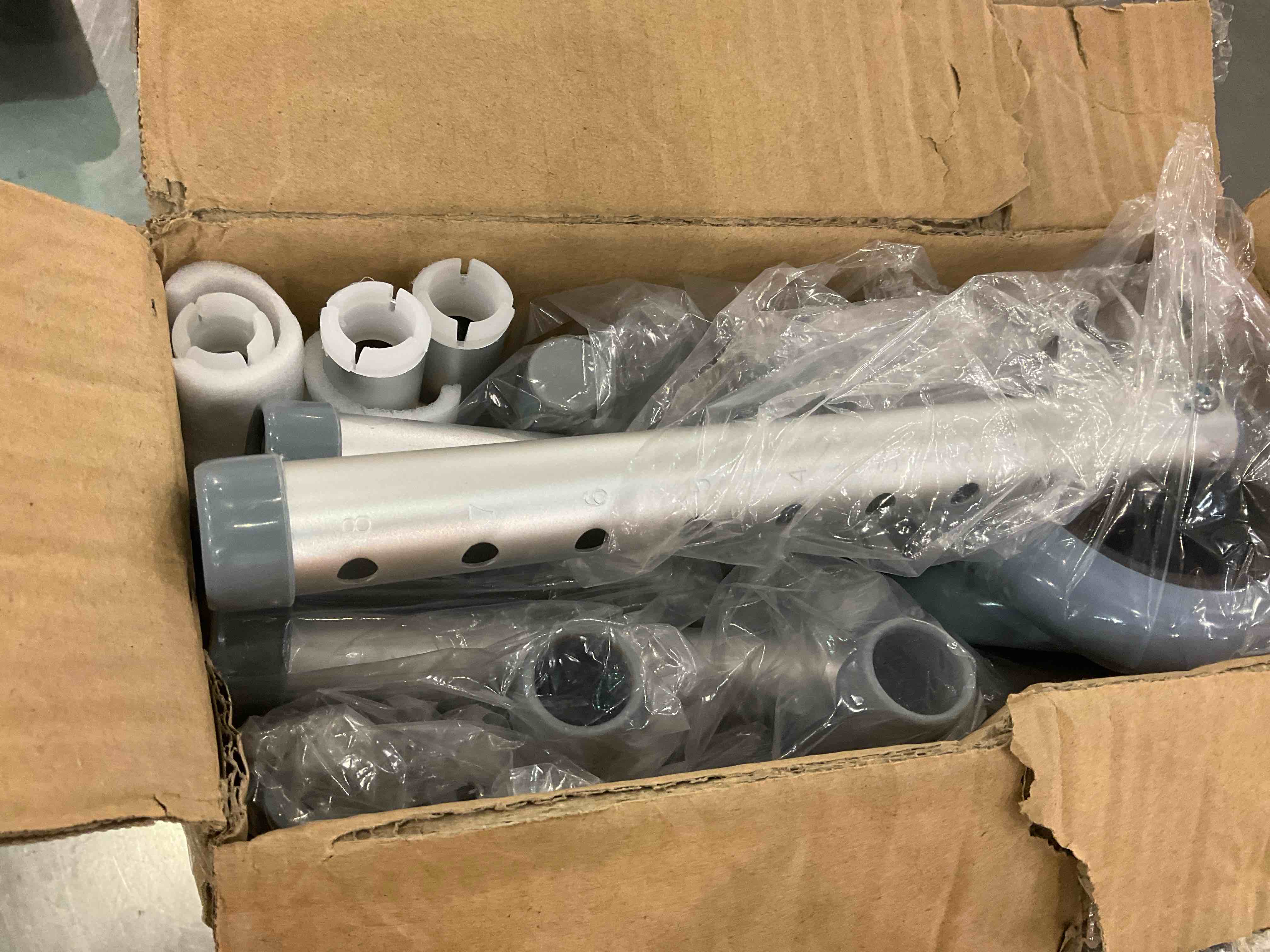 https://s3.amazonaws.com/lotting-images-prod/BargainHunt/EXS01506261_1716982415042.jpeg