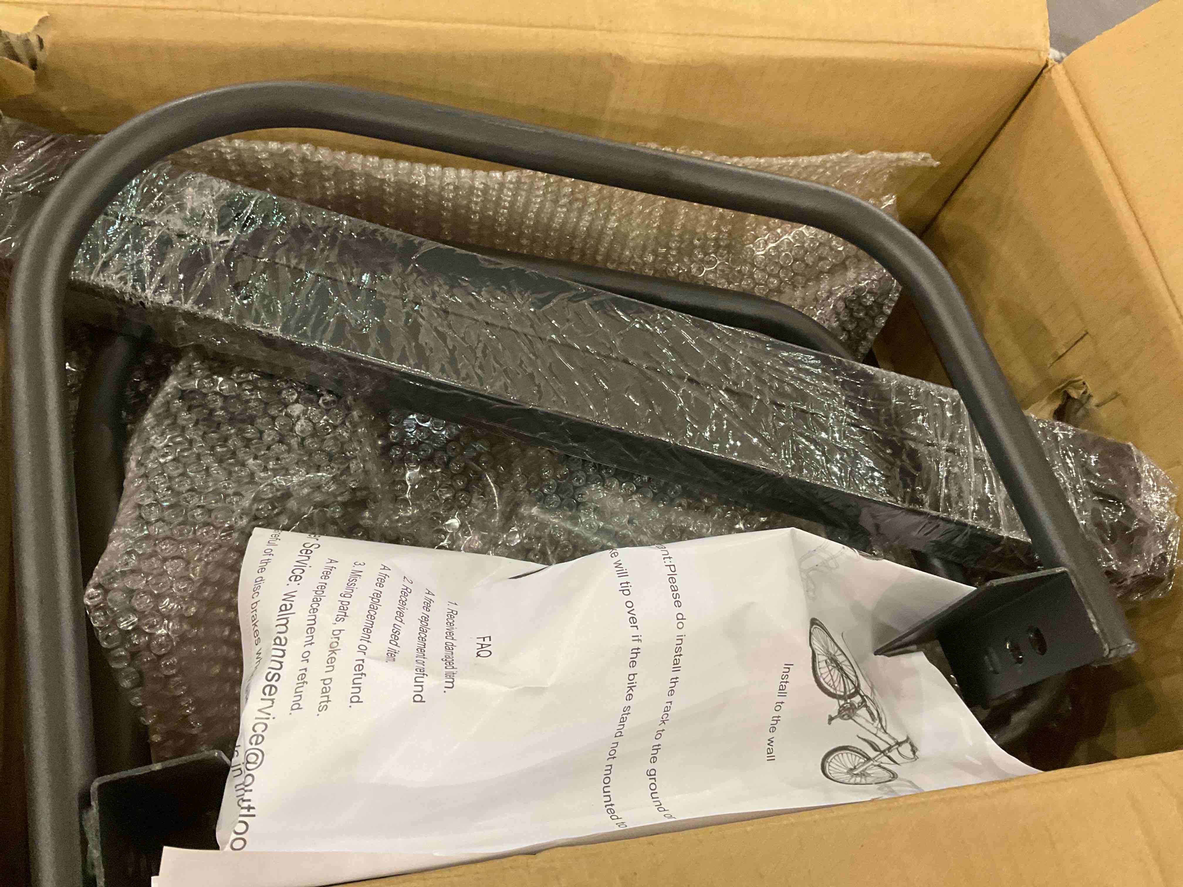 https://s3.amazonaws.com/lotting-images-prod/BargainHunt/EXS01506274_1716984033383.jpeg