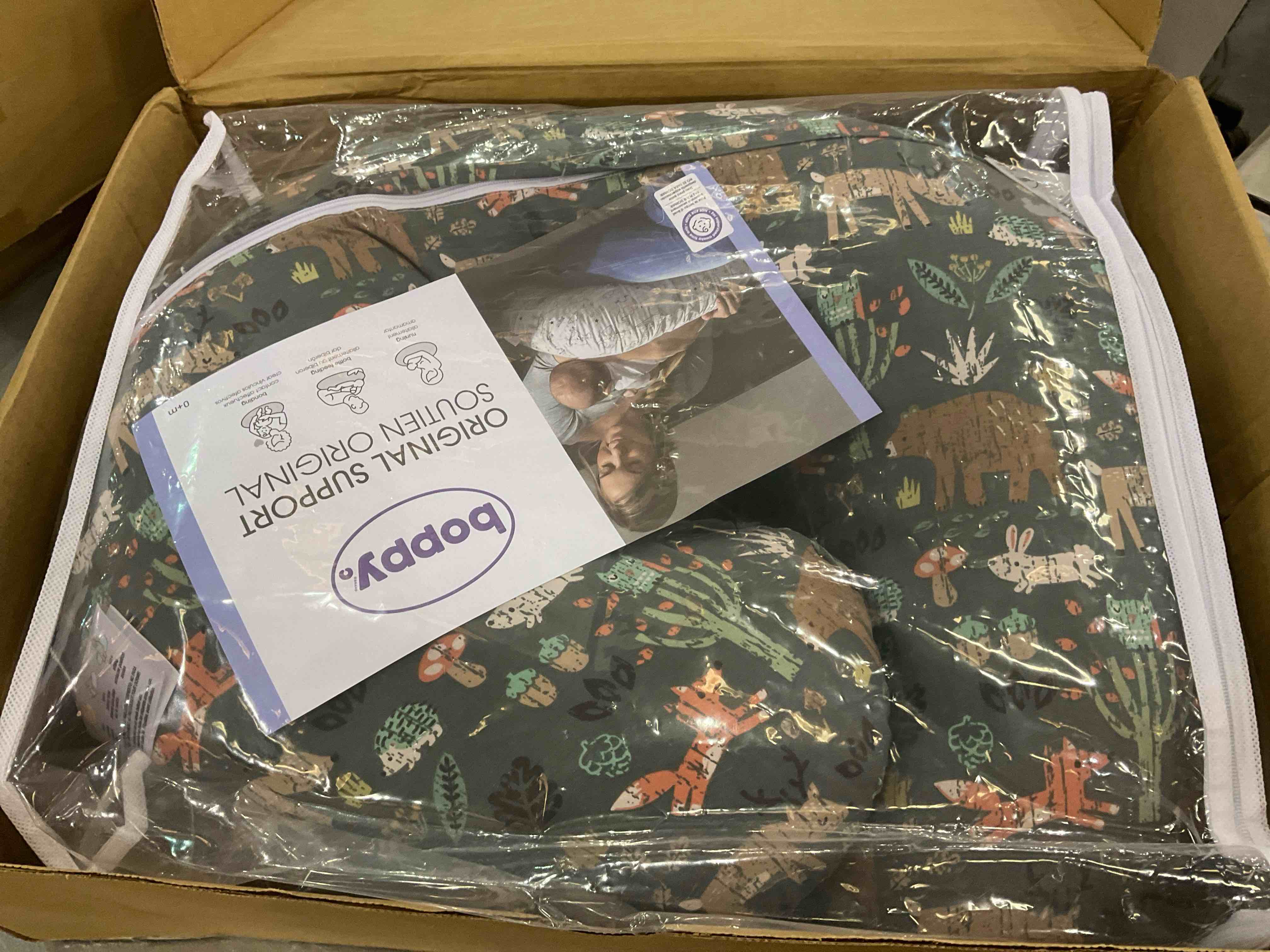 https://s3.amazonaws.com/lotting-images-prod/BargainHunt/EXS01506292_1716987092515.jpeg