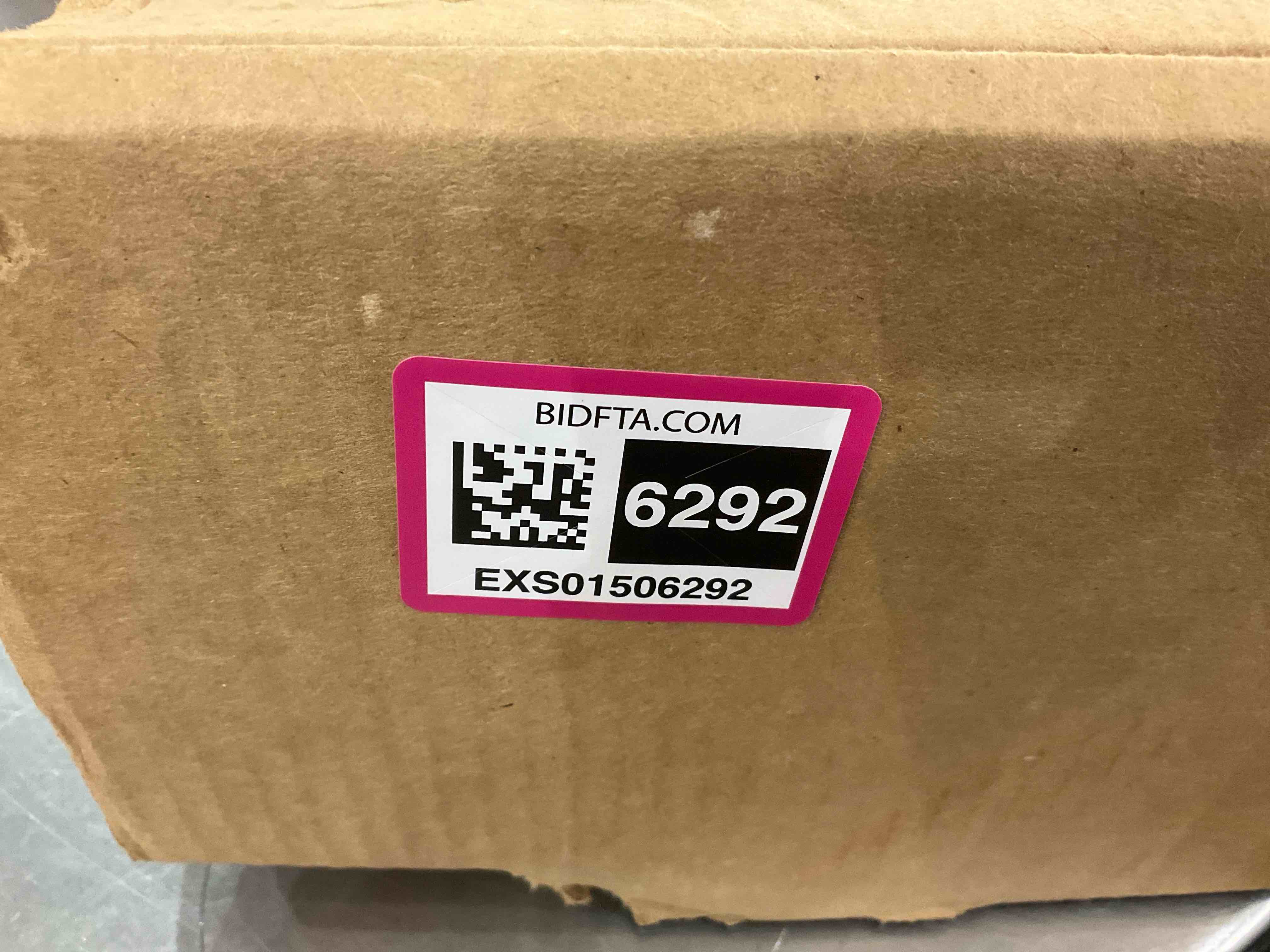 https://s3.amazonaws.com/lotting-images-prod/BargainHunt/EXS01506292_1716987133543.jpeg