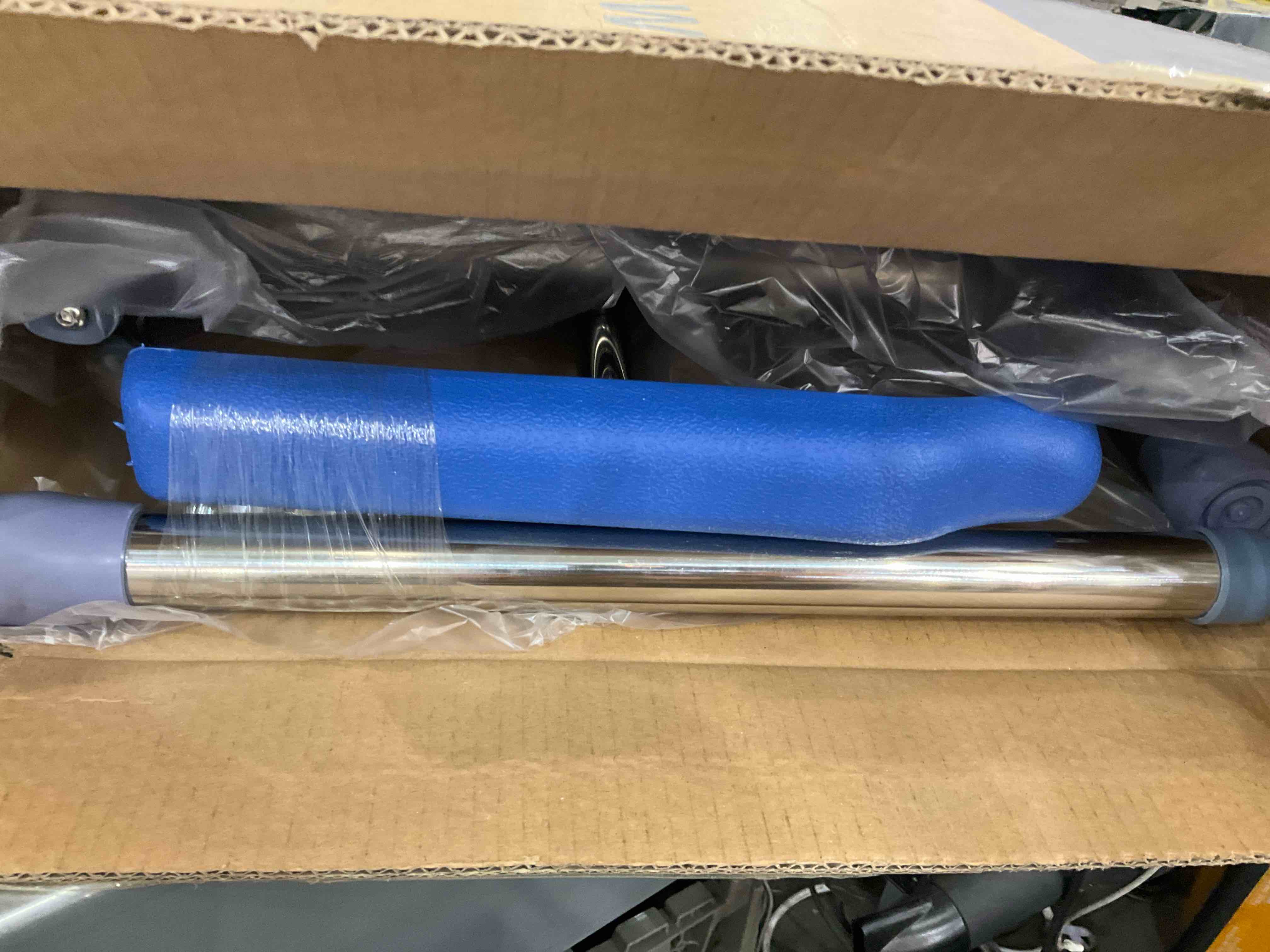 https://s3.amazonaws.com/lotting-images-prod/BargainHunt/EXS01506392_1717009396043.jpeg