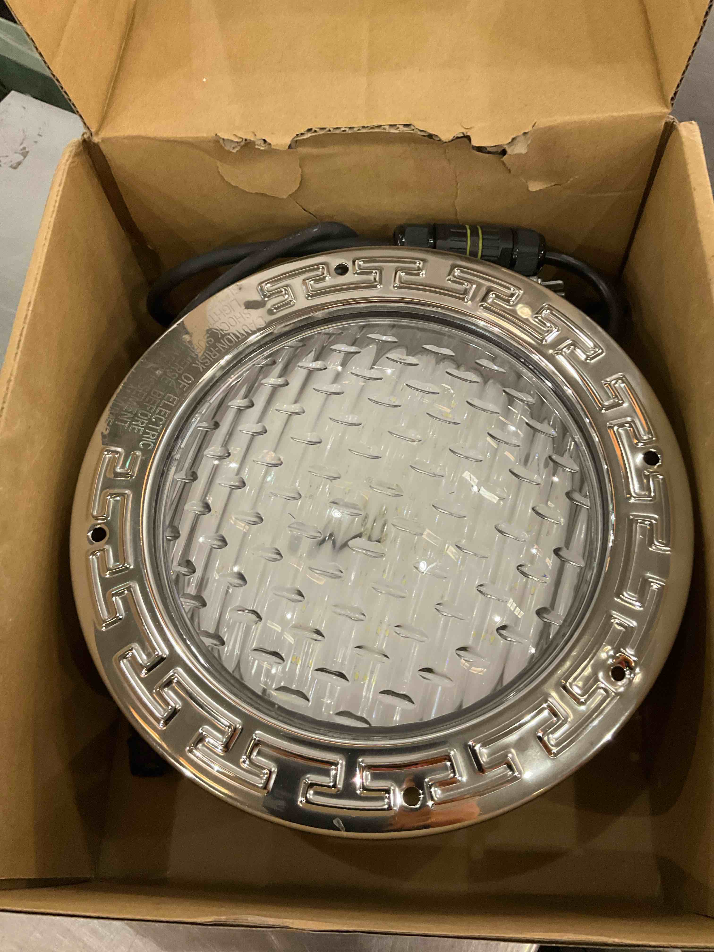 https://s3.amazonaws.com/lotting-images-prod/BargainHunt/EXS01506416_1717073015857.jpeg