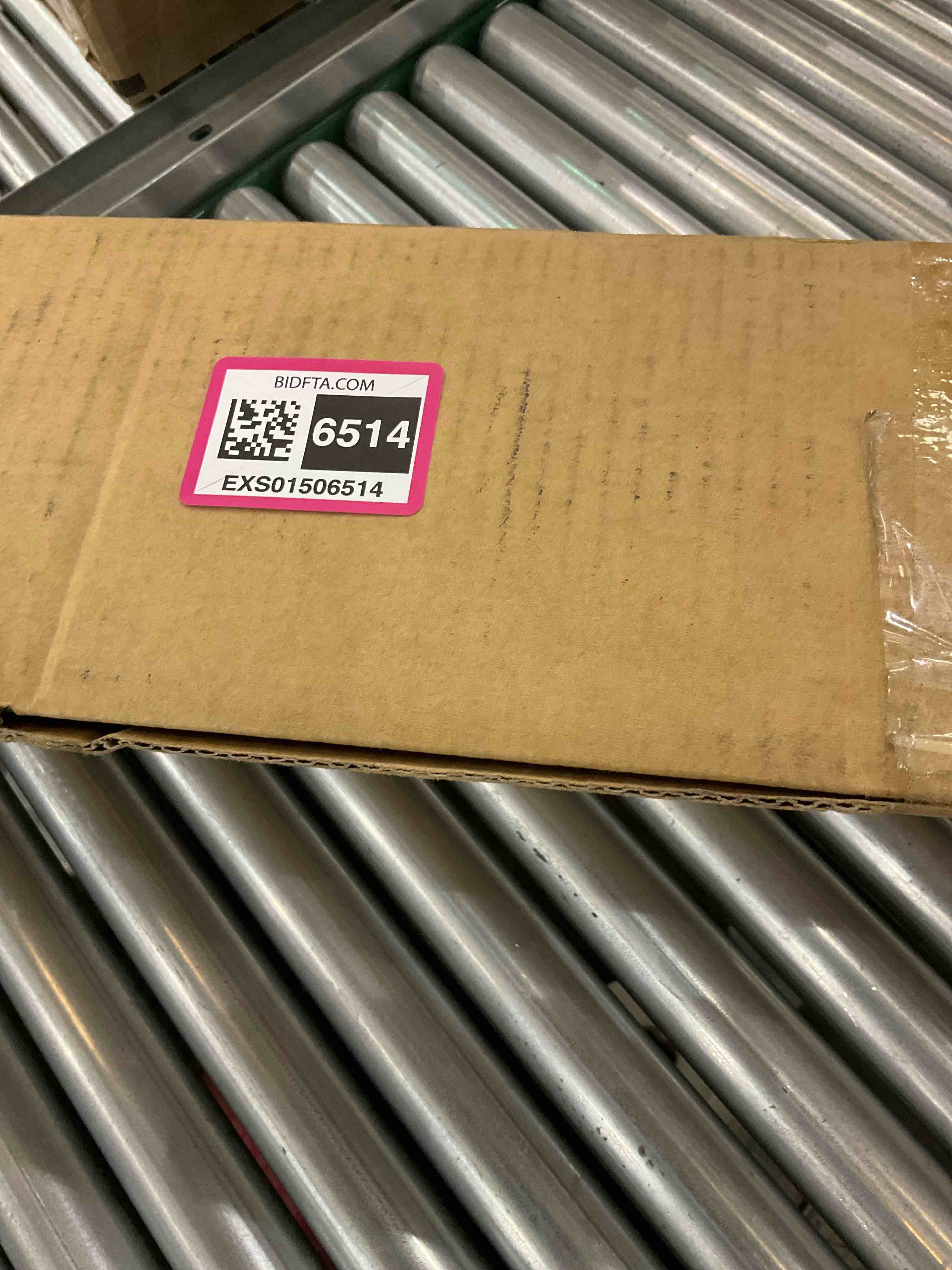 https://s3.amazonaws.com/lotting-images-prod/BargainHunt/EXS01506514_1715877772159.jpeg