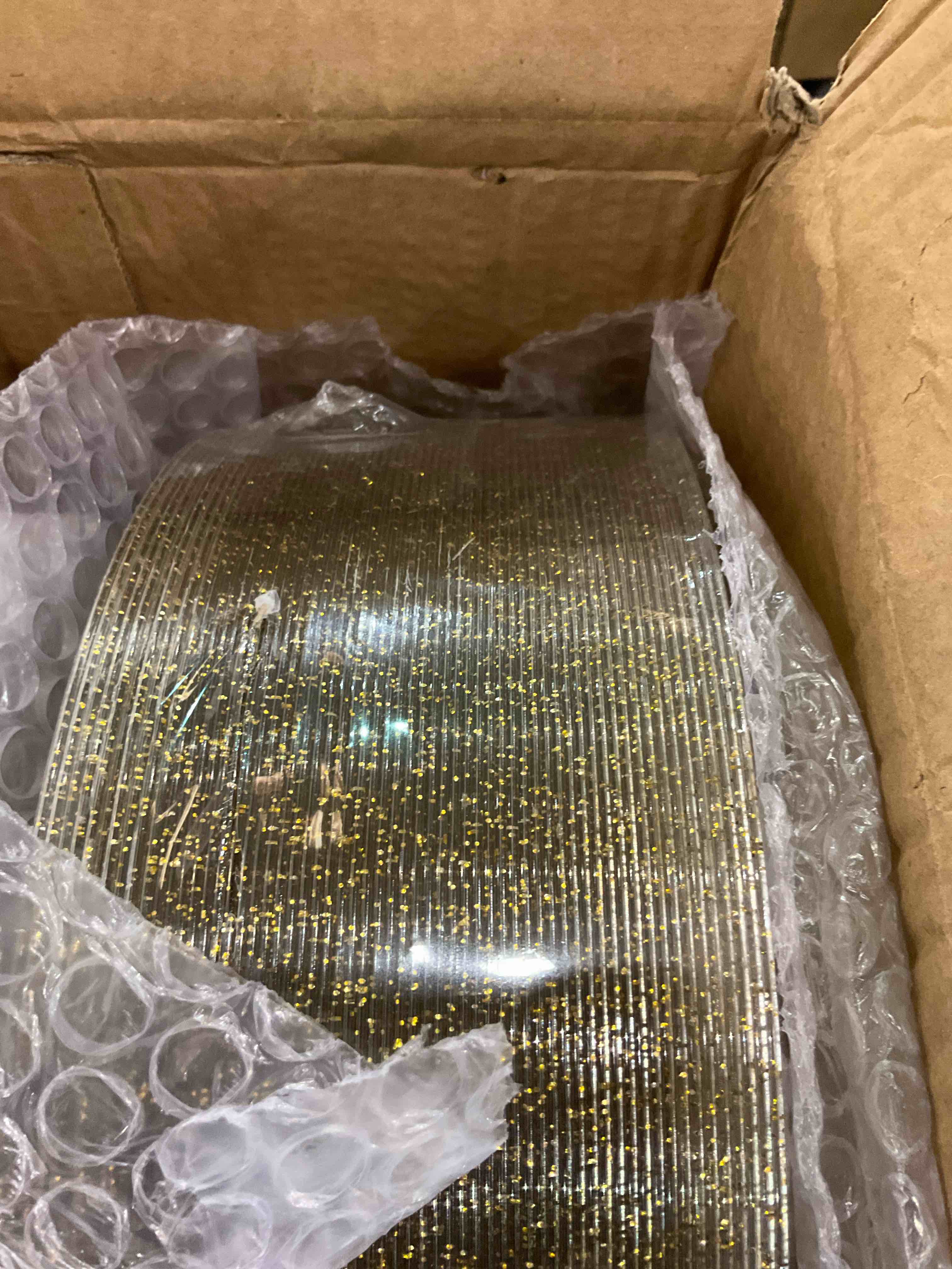 https://s3.amazonaws.com/lotting-images-prod/BargainHunt/EXS01506690_1715965446680.jpeg