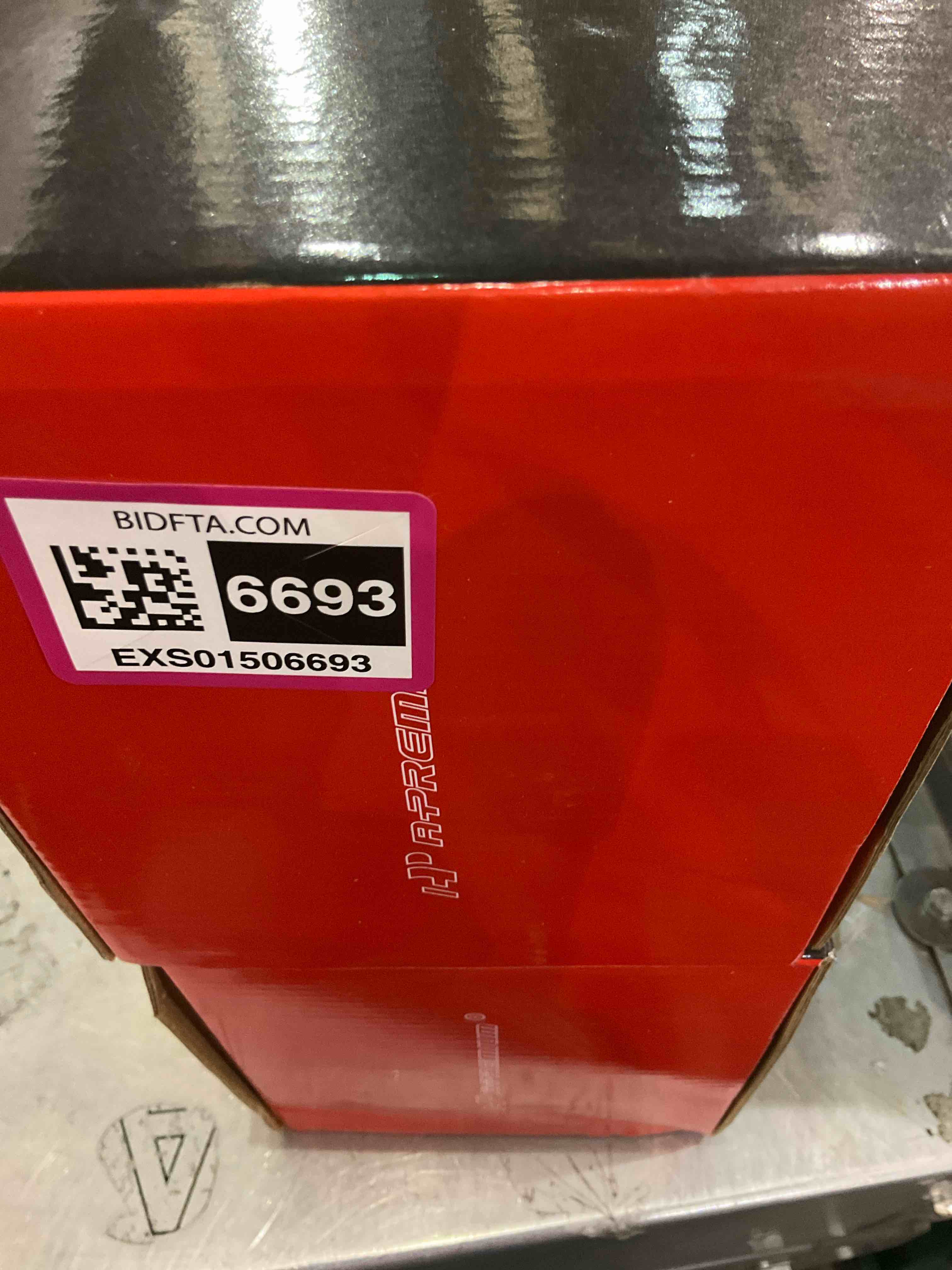 https://s3.amazonaws.com/lotting-images-prod/BargainHunt/EXS01506693_1715965750262.jpeg