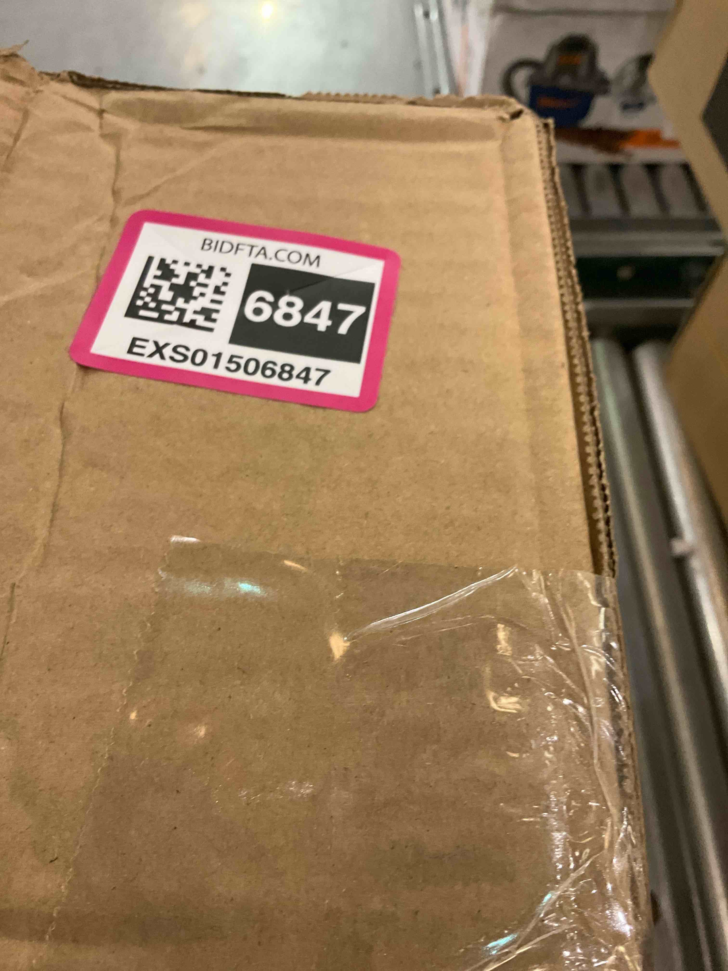 https://s3.amazonaws.com/lotting-images-prod/BargainHunt/EXS01506847_1716216123106.jpeg