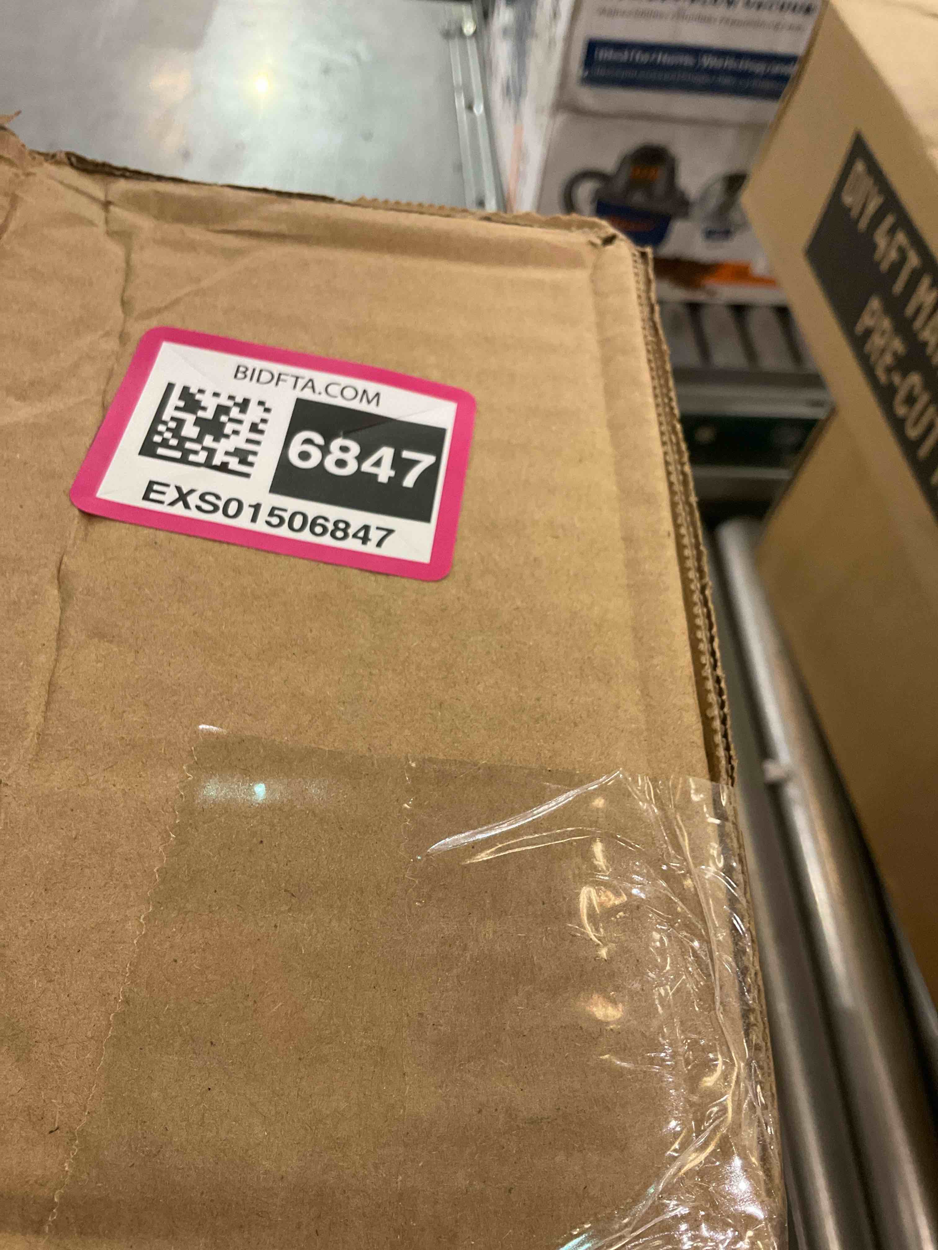 https://s3.amazonaws.com/lotting-images-prod/BargainHunt/EXS01506847_1716216124128.jpeg
