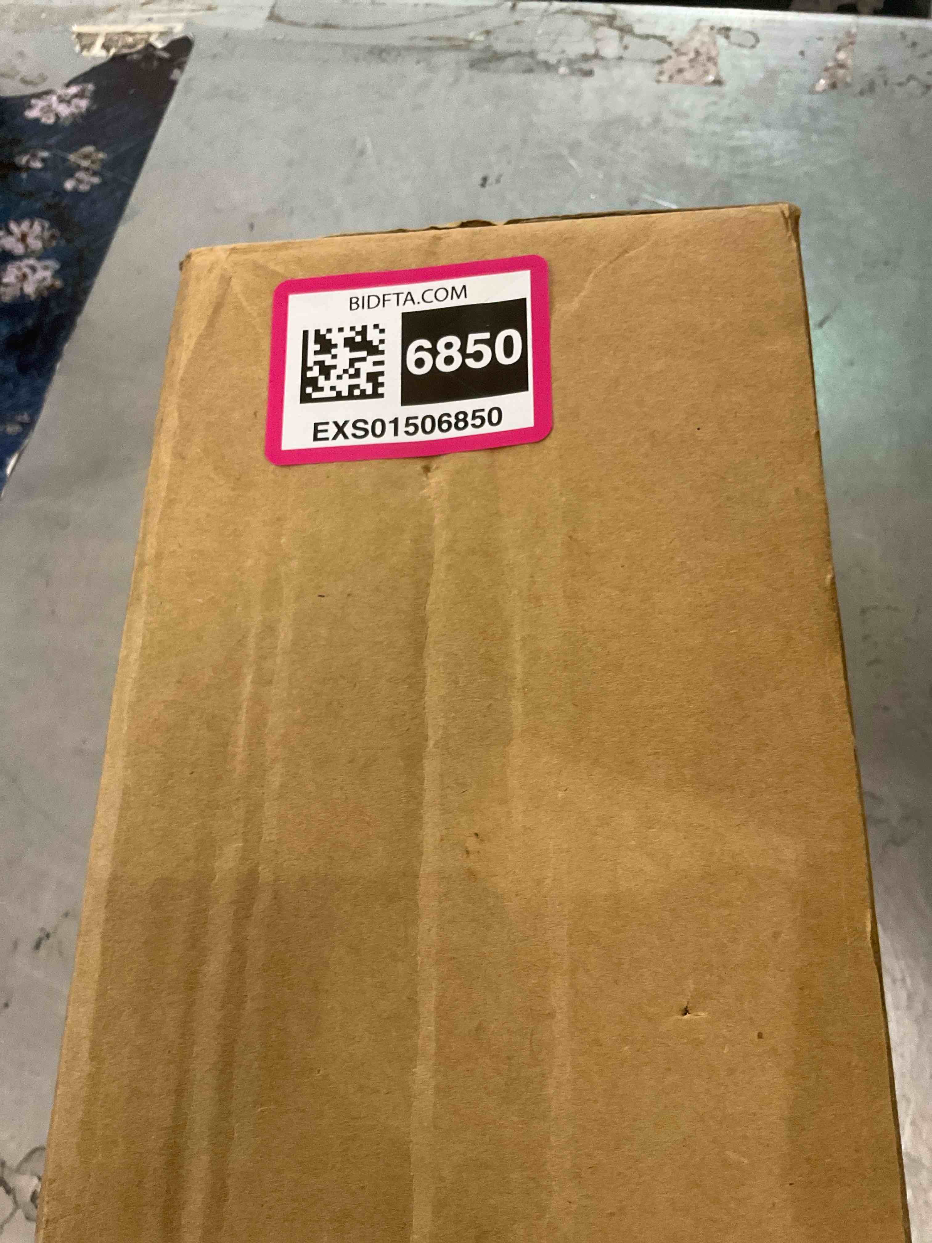 https://s3.amazonaws.com/lotting-images-prod/BargainHunt/EXS01506850_1716216300916.jpeg