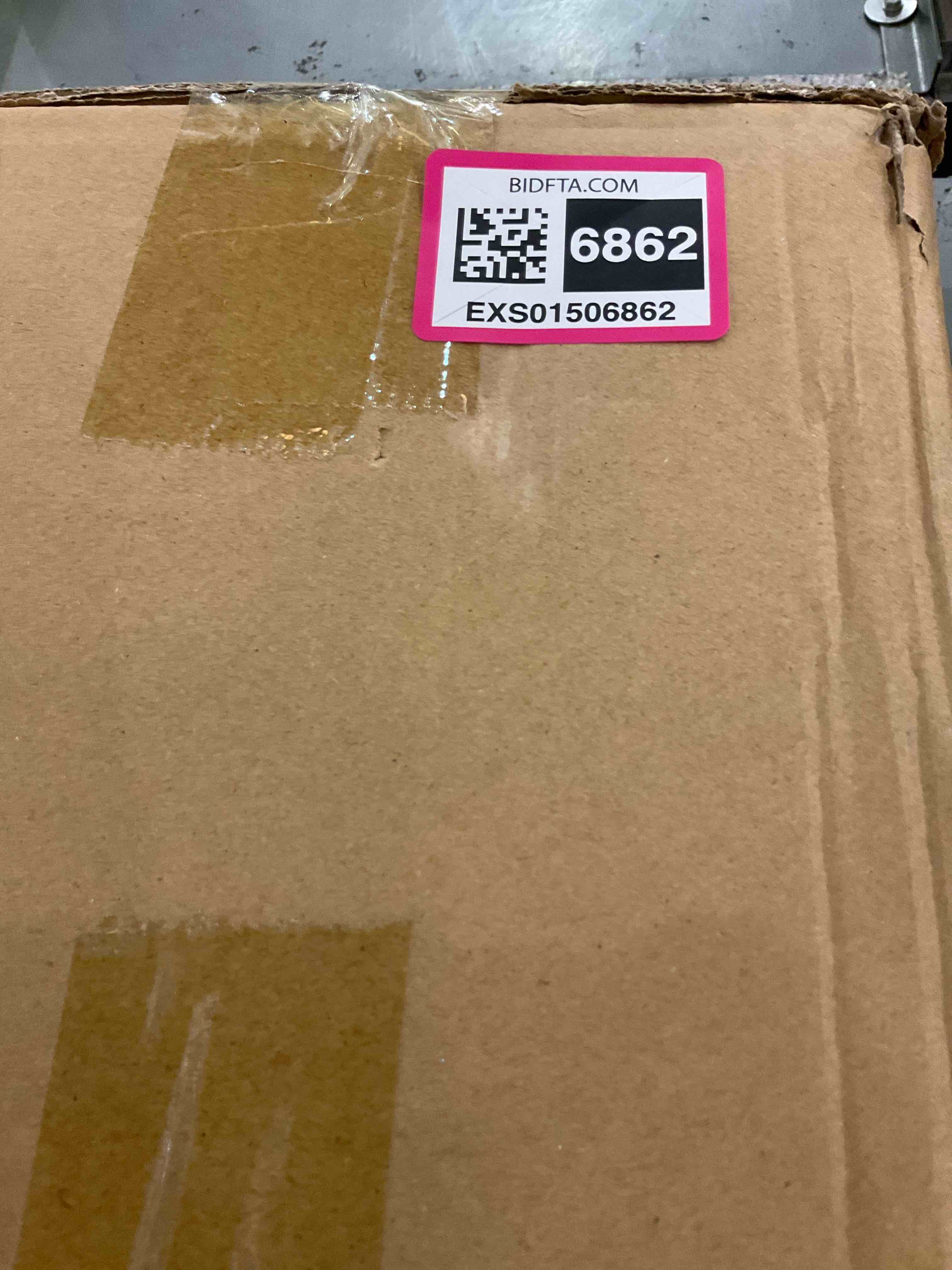 https://s3.amazonaws.com/lotting-images-prod/BargainHunt/EXS01506862_1716217483628.jpeg