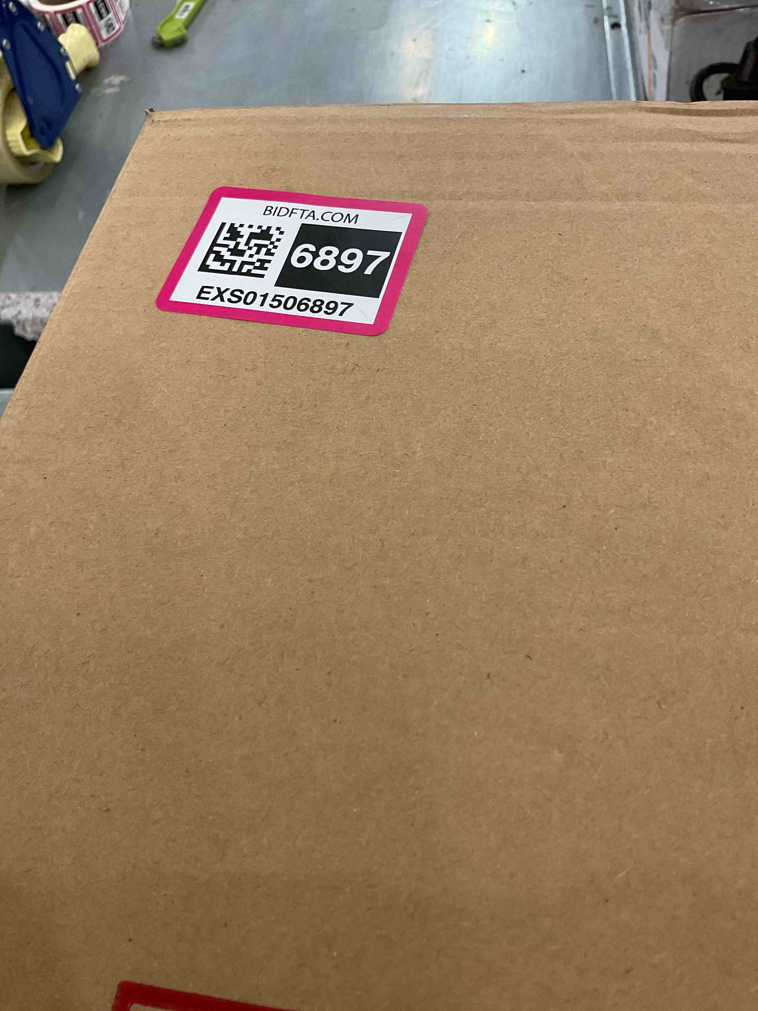 https://s3.amazonaws.com/lotting-images-prod/BargainHunt/EXS01506897_1716223295352.jpeg