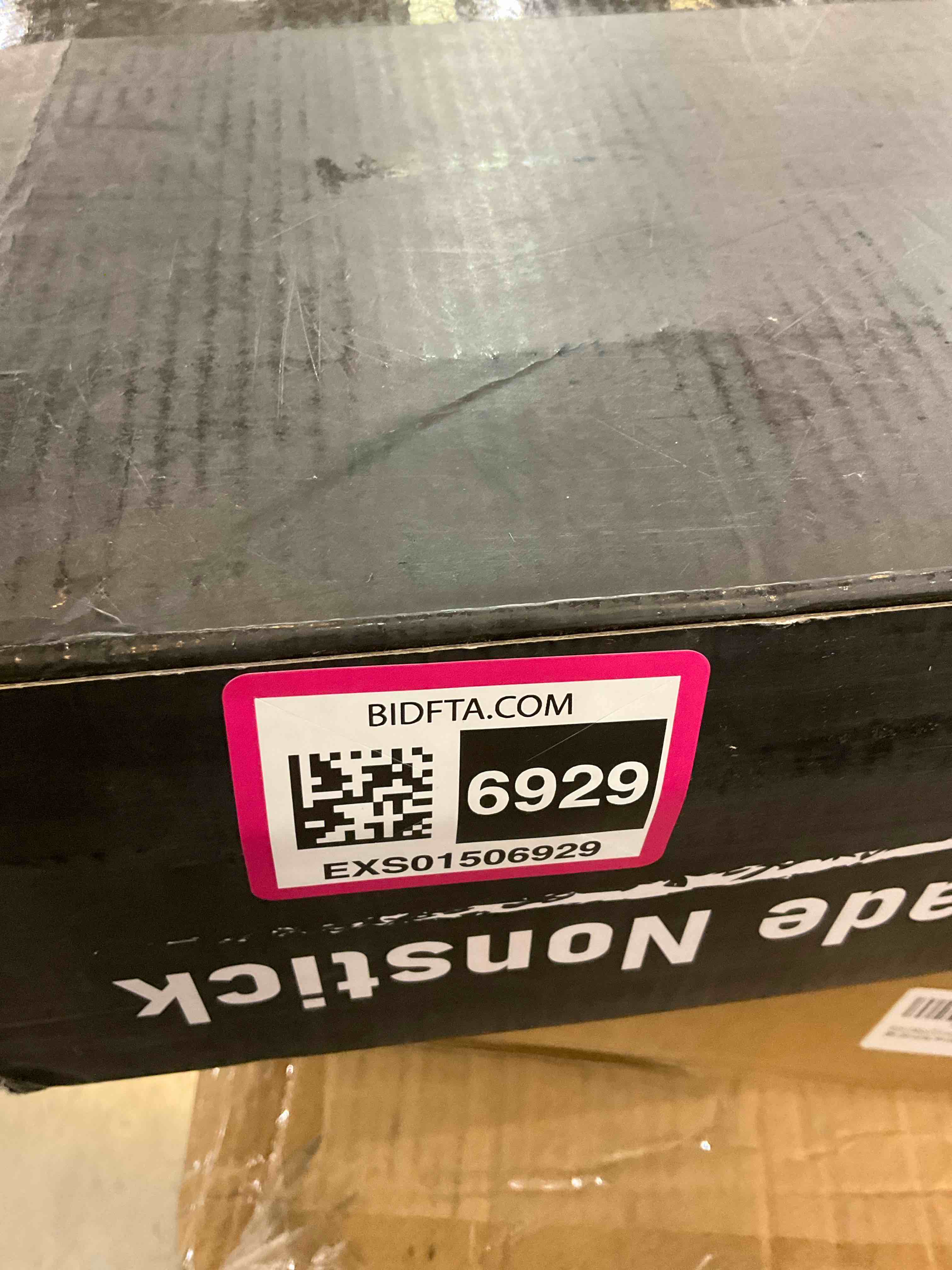 https://s3.amazonaws.com/lotting-images-prod/BargainHunt/EXS01506929_1716227240917.jpeg