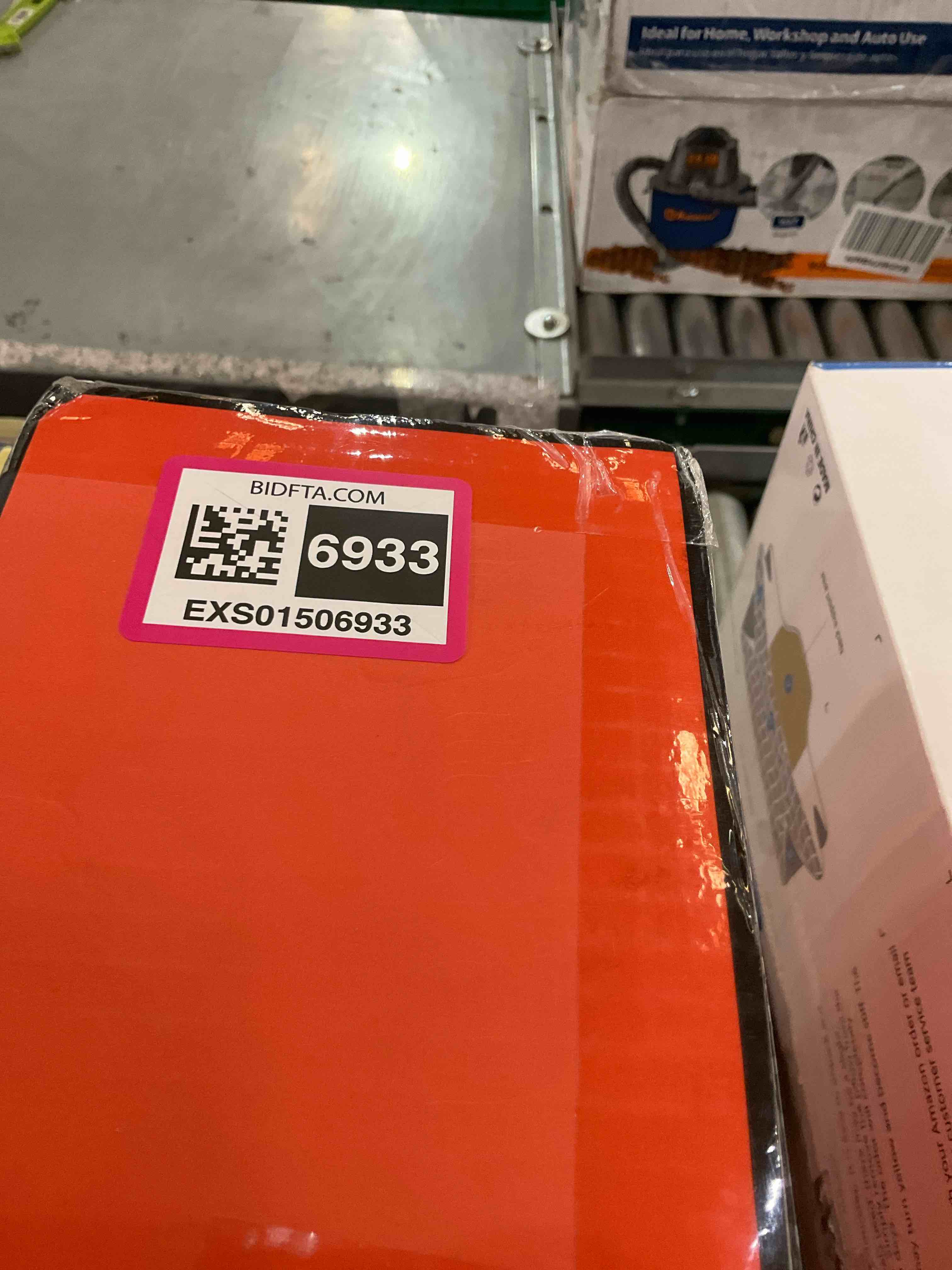 https://s3.amazonaws.com/lotting-images-prod/BargainHunt/EXS01506933_1716229669032.jpeg