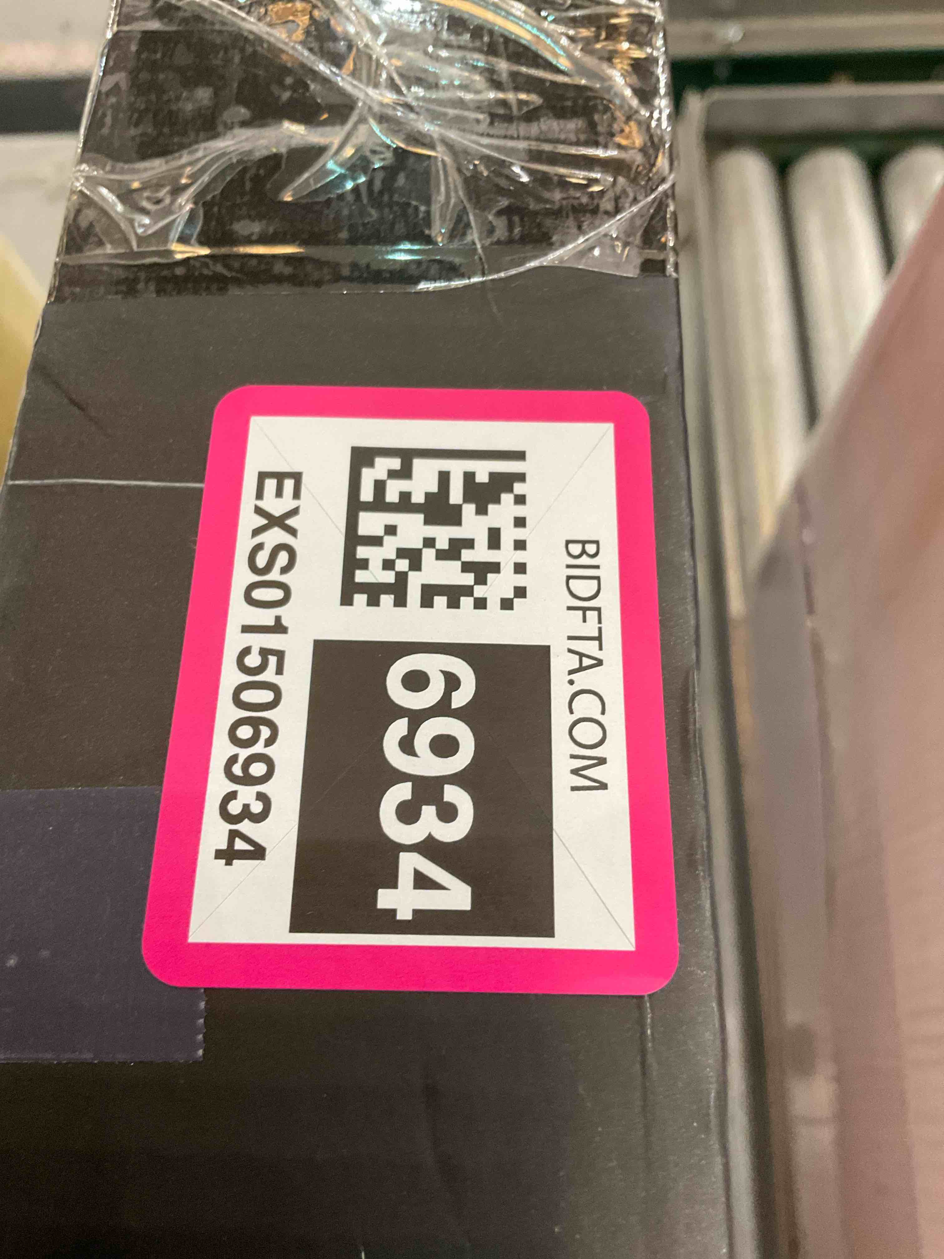 https://s3.amazonaws.com/lotting-images-prod/BargainHunt/EXS01506934_1716230043436.jpeg