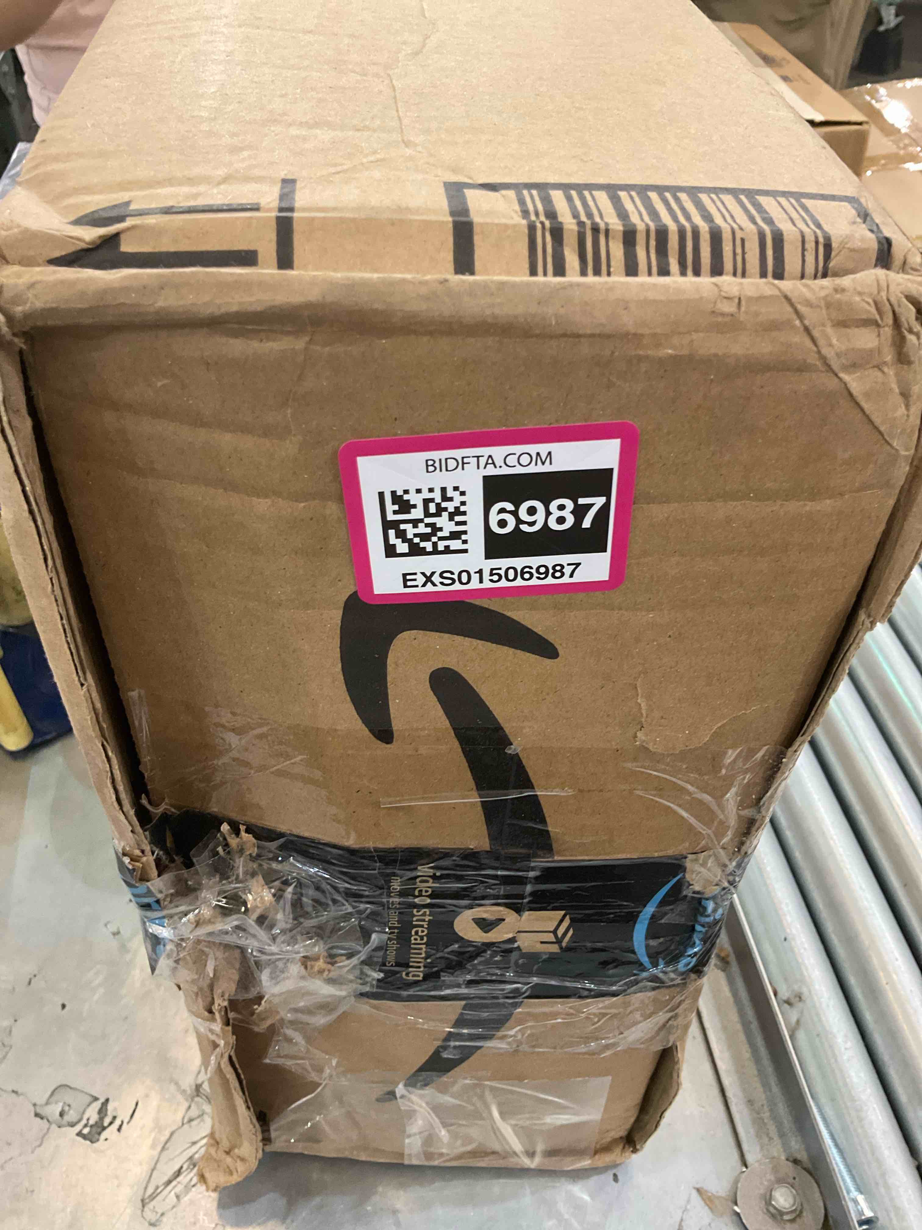 https://s3.amazonaws.com/lotting-images-prod/BargainHunt/EXS01506987_1716302408215.jpeg