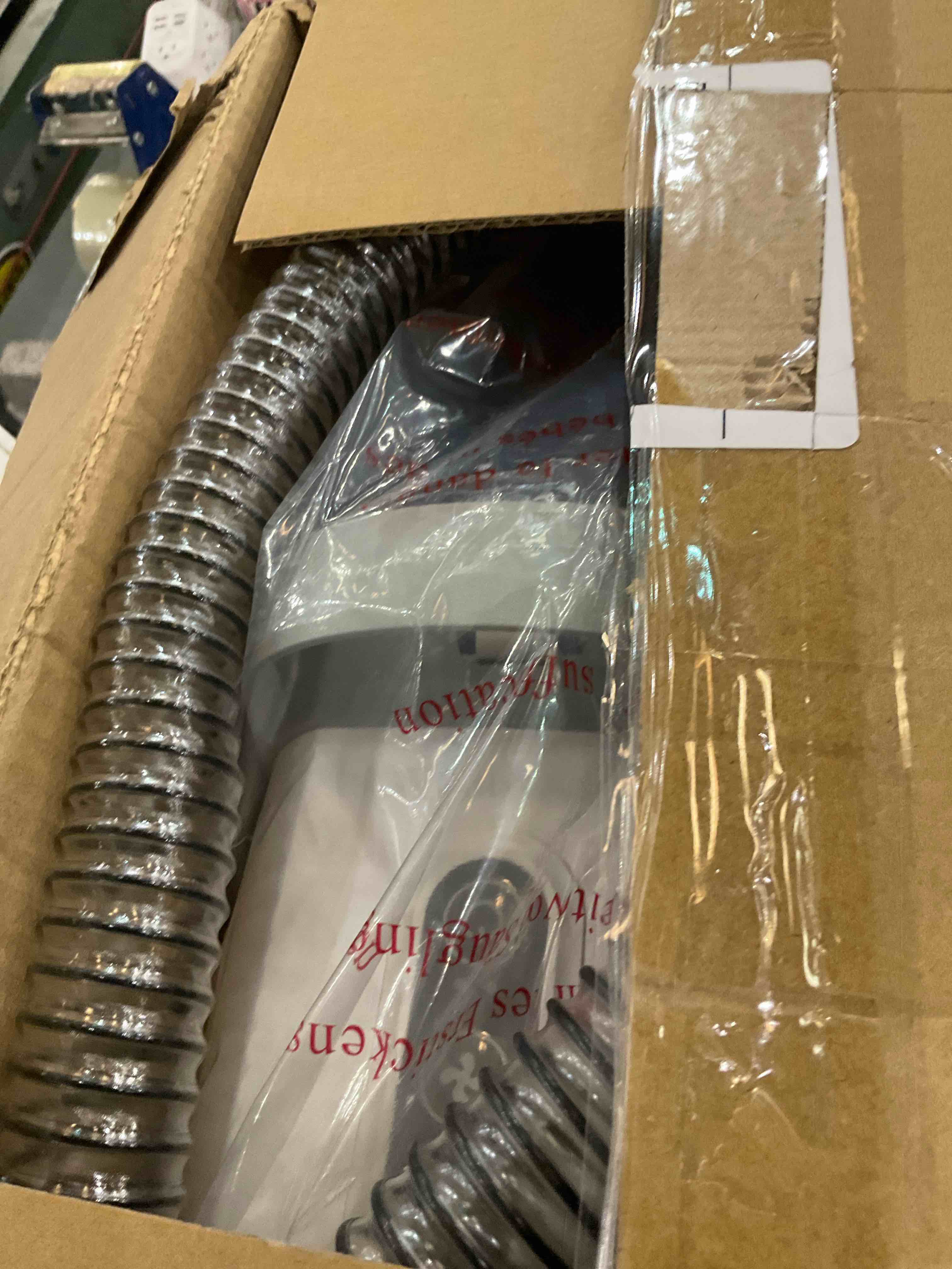 https://s3.amazonaws.com/lotting-images-prod/BargainHunt/EXS01506993_1716304025415.jpeg