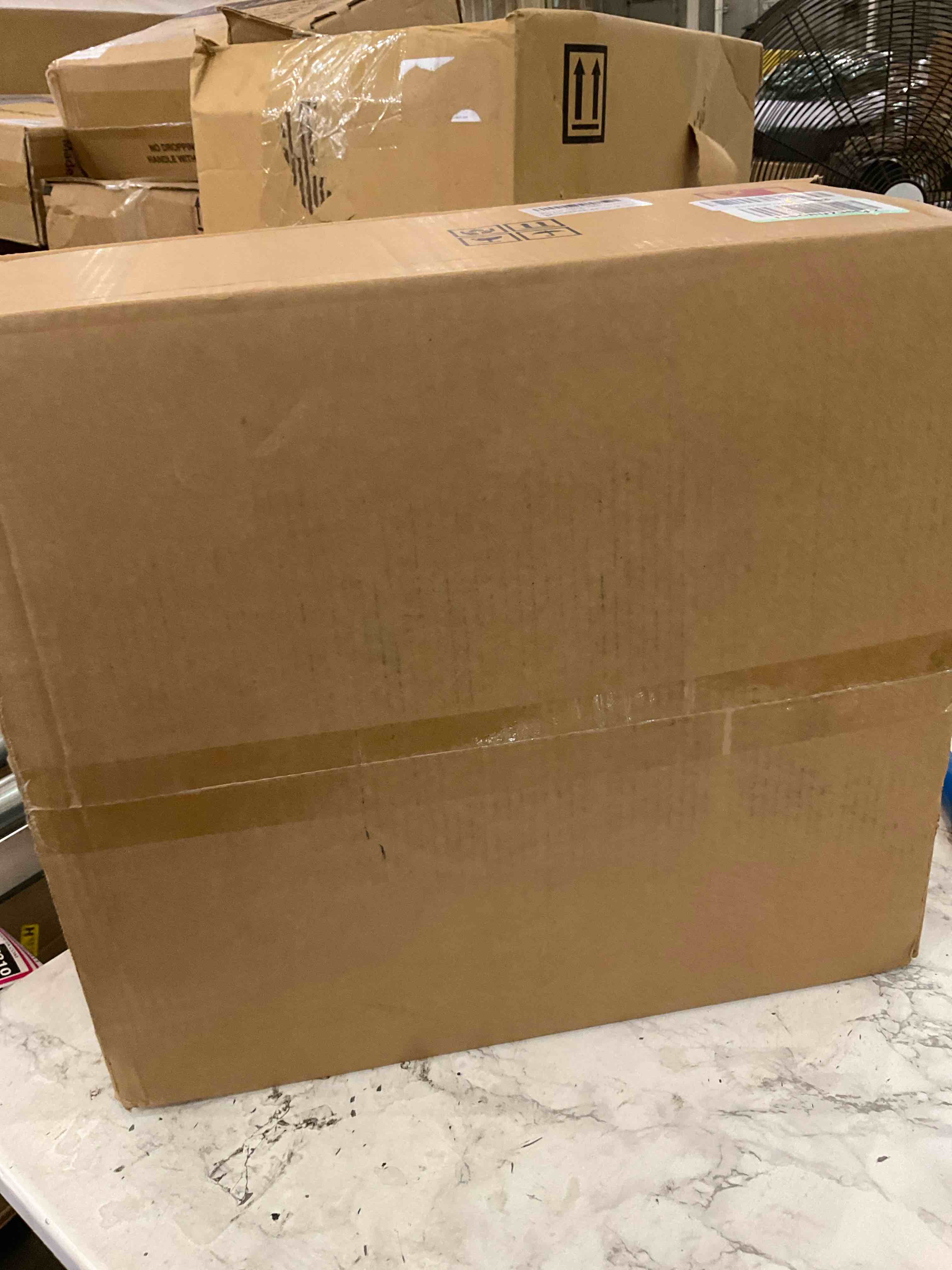 https://s3.amazonaws.com/lotting-images-prod/BargainHunt/EXS01507305_1716907517058.jpeg