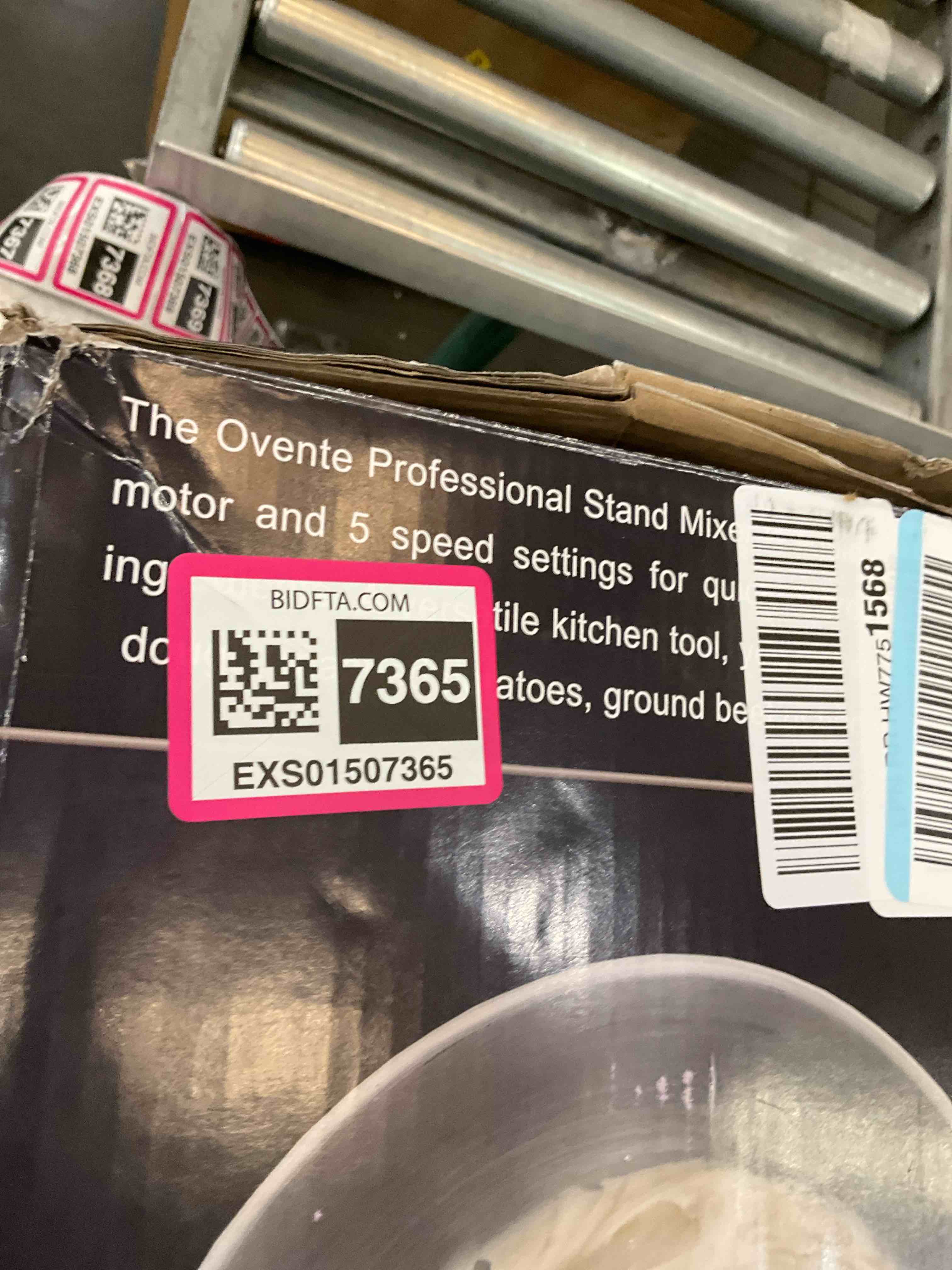 https://s3.amazonaws.com/lotting-images-prod/BargainHunt/EXS01507365_1716916111414.jpeg