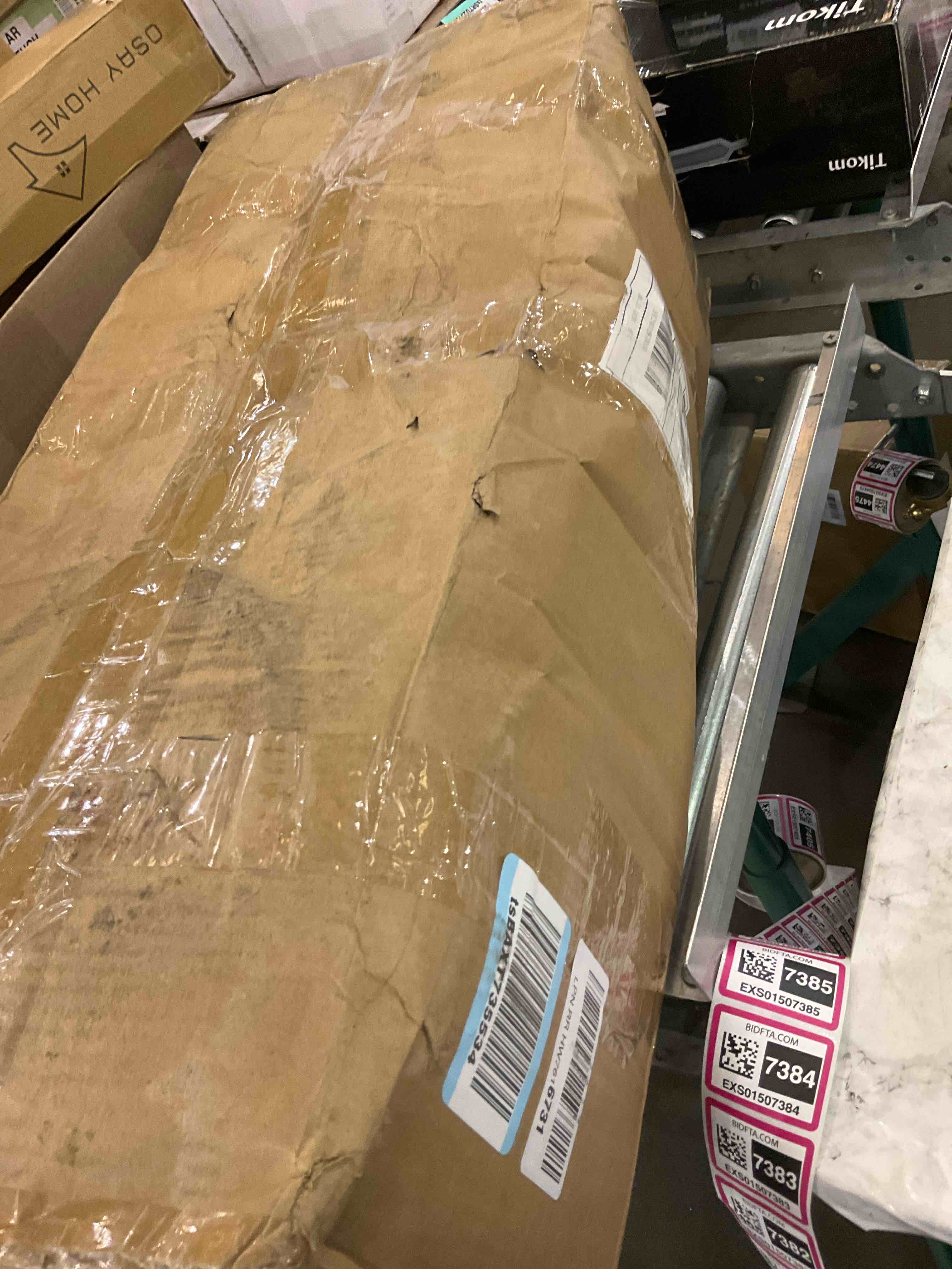 https://s3.amazonaws.com/lotting-images-prod/BargainHunt/EXS01507380_1716921208777.jpeg
