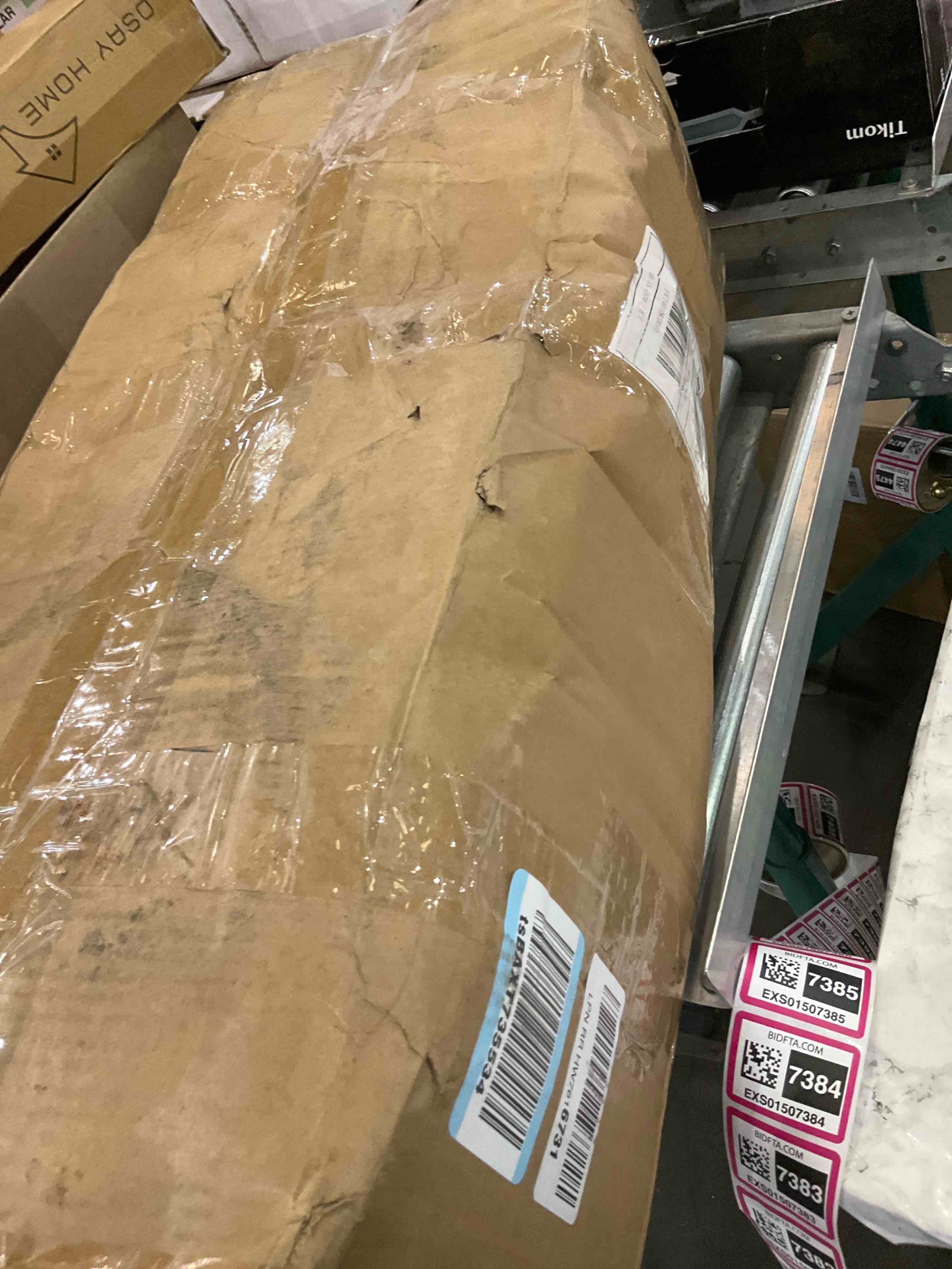 https://s3.amazonaws.com/lotting-images-prod/BargainHunt/EXS01507380_1716921210061.jpeg