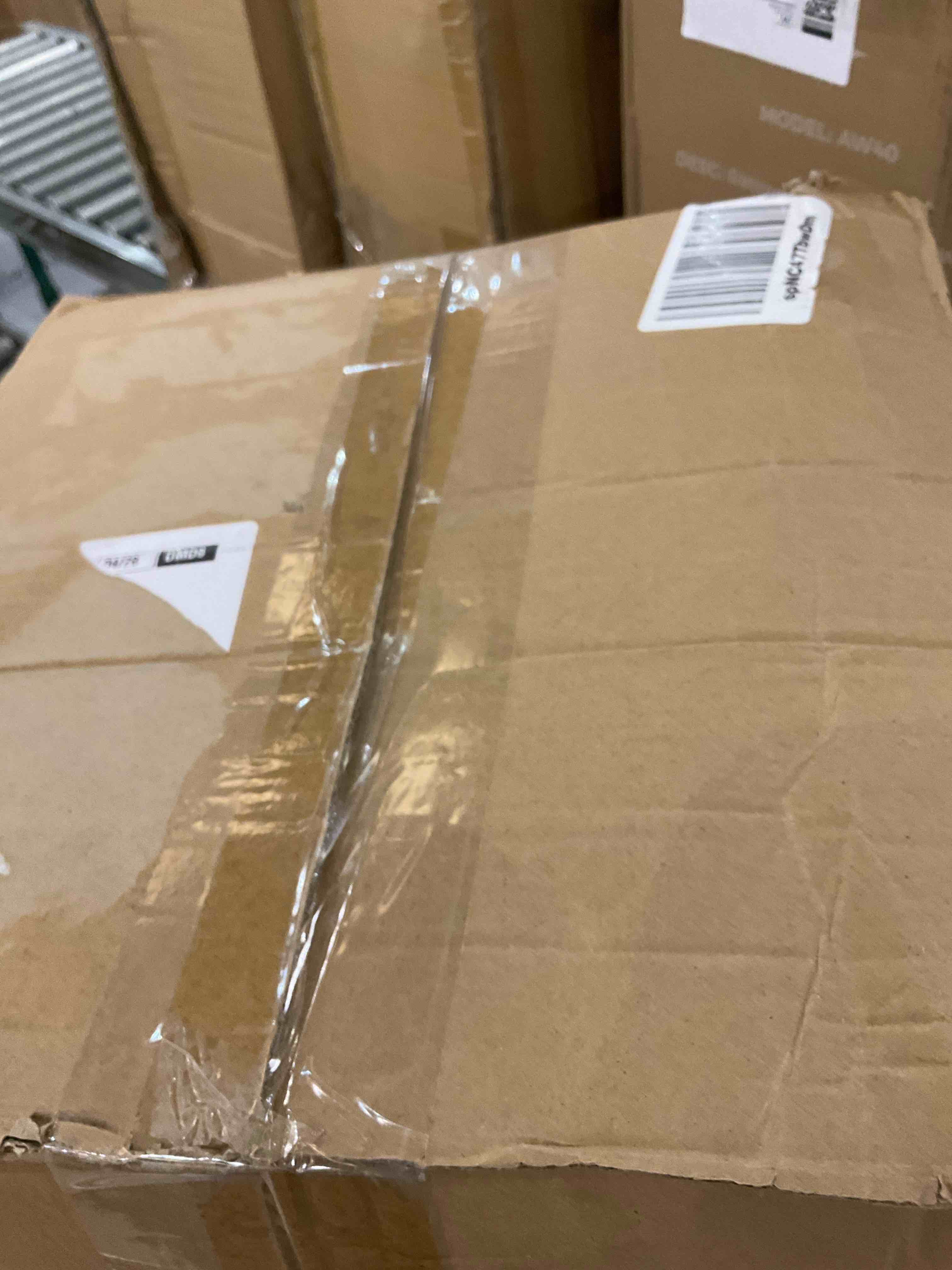 https://s3.amazonaws.com/lotting-images-prod/BargainHunt/EXS01507470_1716990220206.jpeg