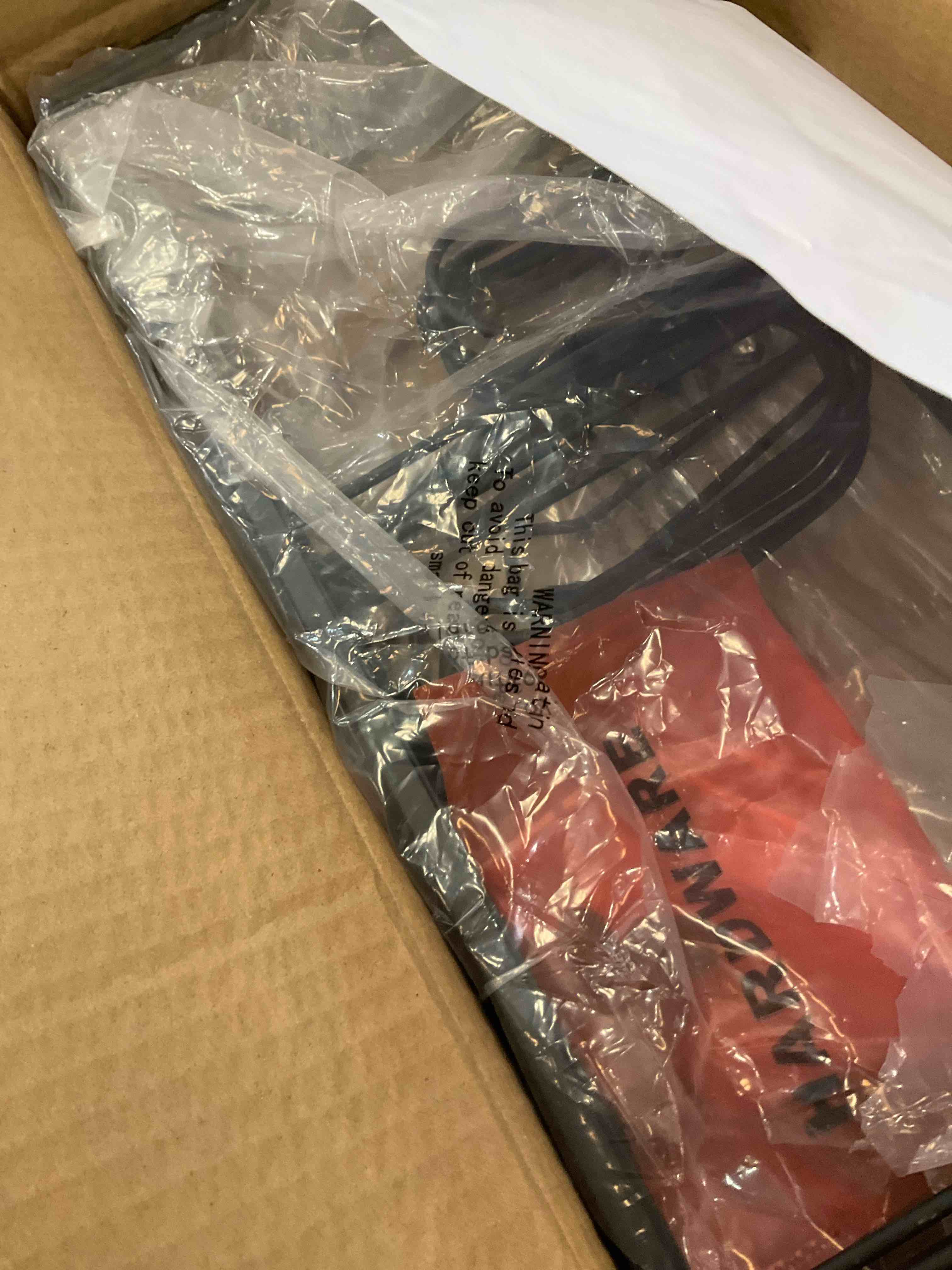 https://s3.amazonaws.com/lotting-images-prod/BargainHunt/EXS01507612_1715883961715.jpeg