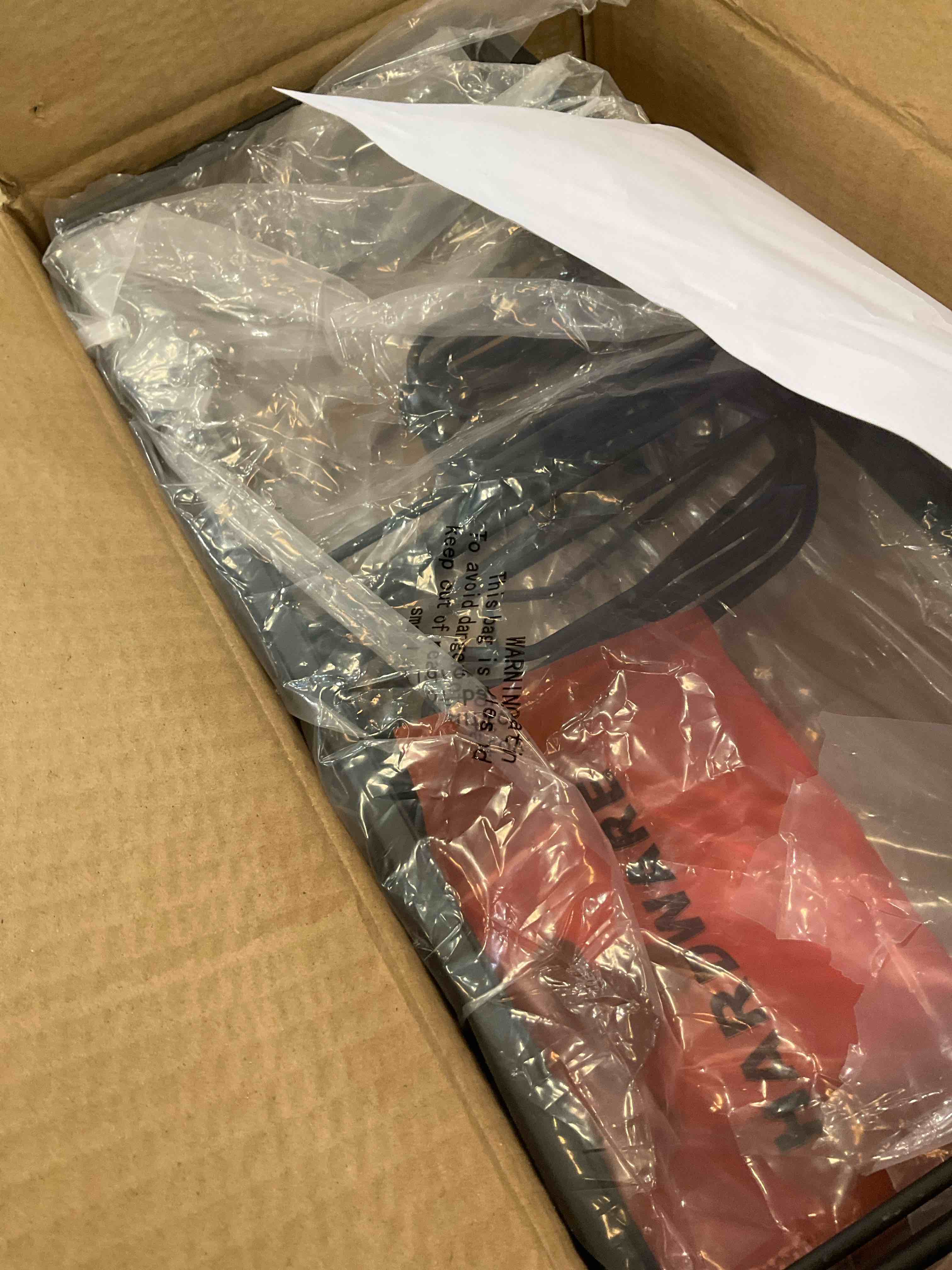 https://s3.amazonaws.com/lotting-images-prod/BargainHunt/EXS01507612_1715883962771.jpeg