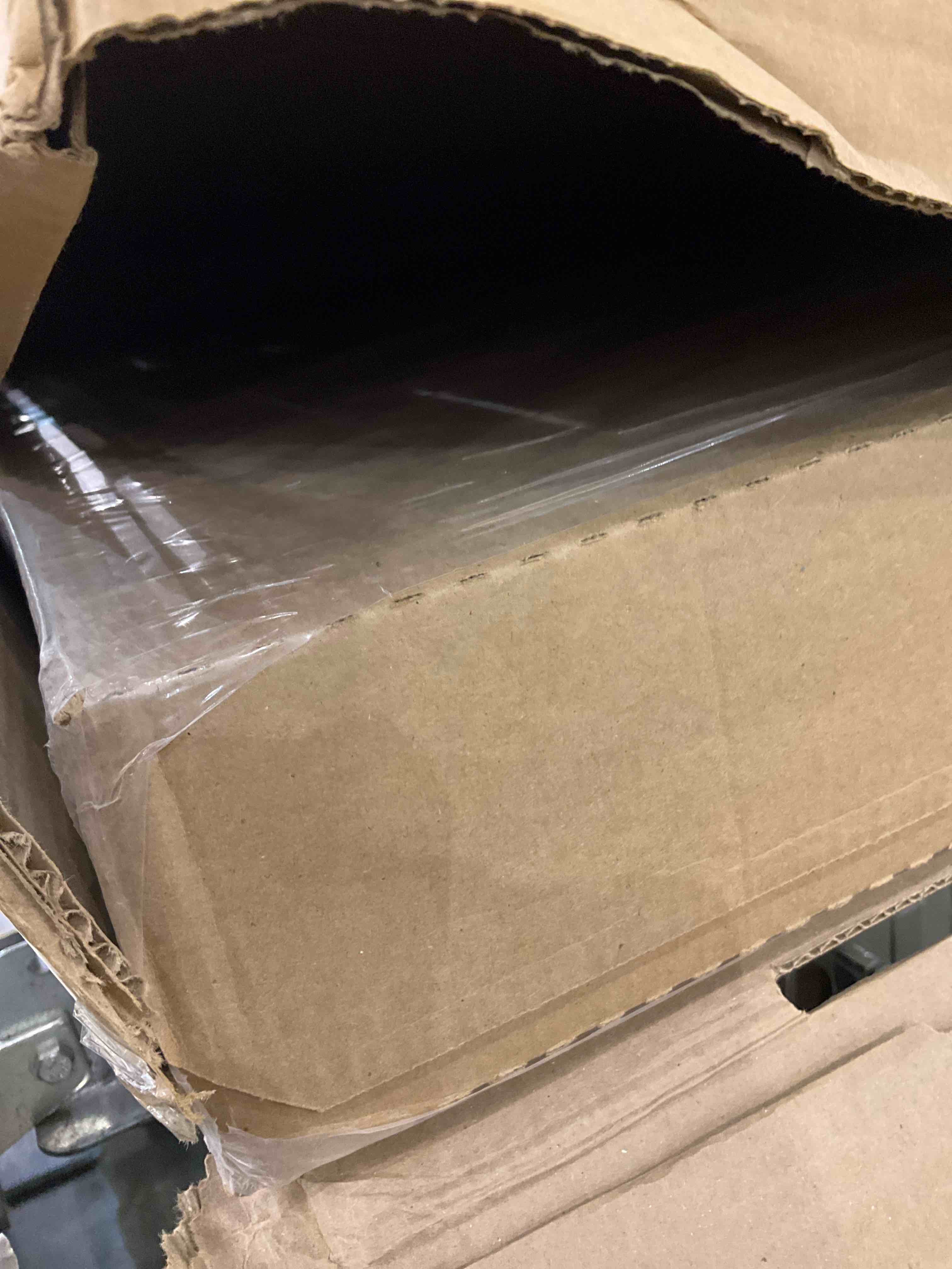 https://s3.amazonaws.com/lotting-images-prod/BargainHunt/EXS01507674_1715954756422.jpeg