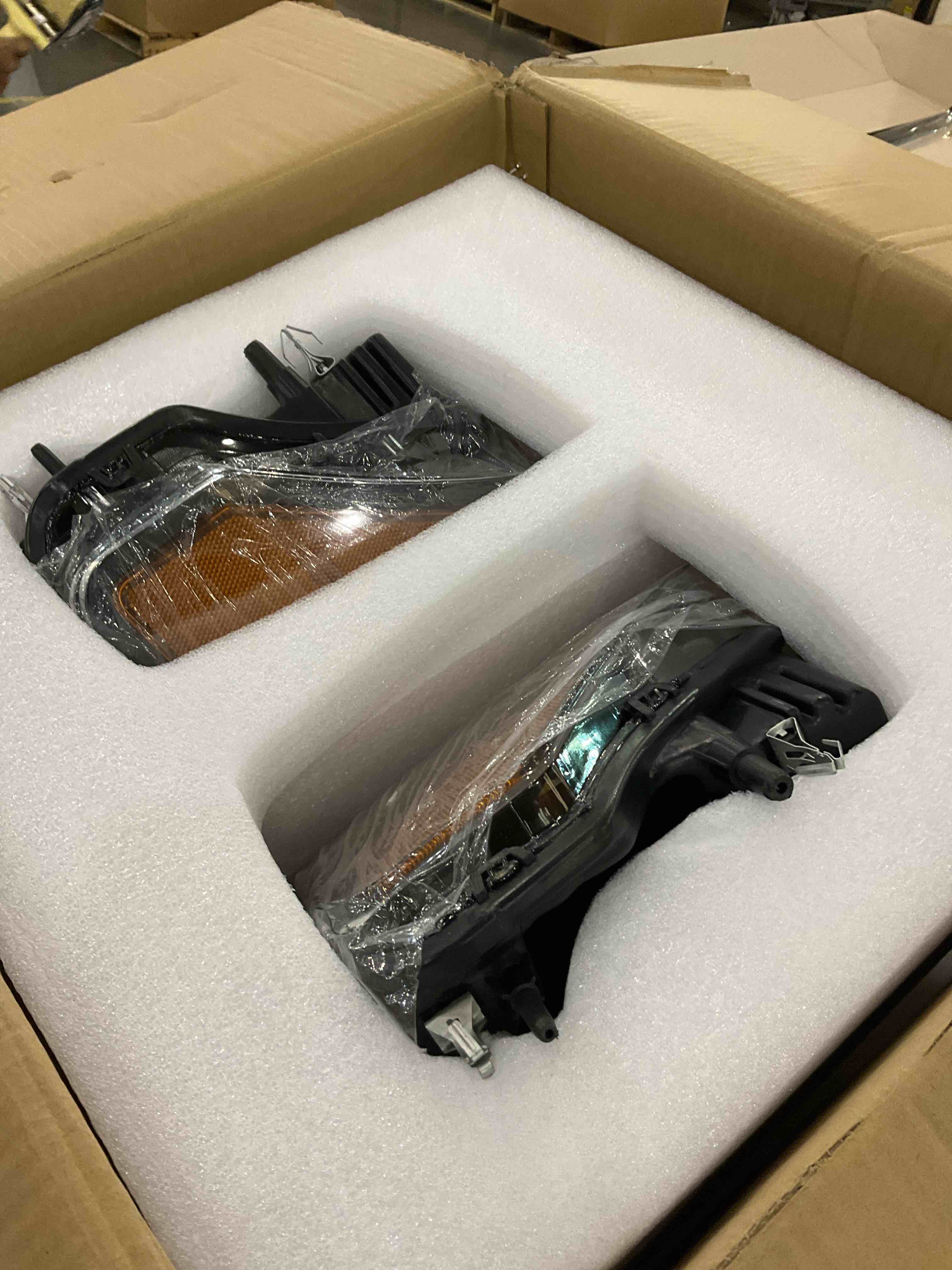 https://s3.amazonaws.com/lotting-images-prod/BargainHunt/EXS01507697_1715957627896.jpeg