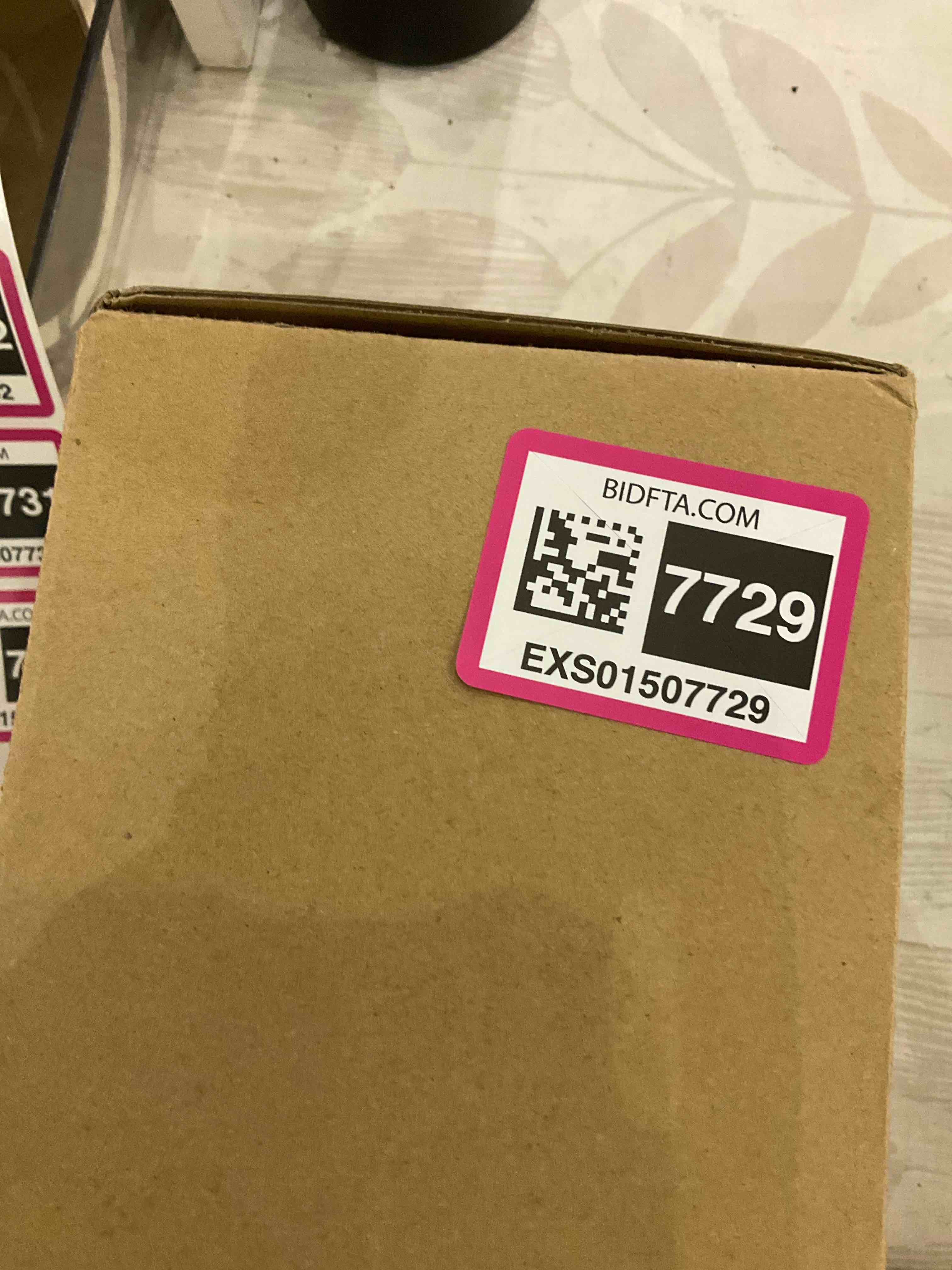 https://s3.amazonaws.com/lotting-images-prod/BargainHunt/EXS01507729_1715963866494.jpeg