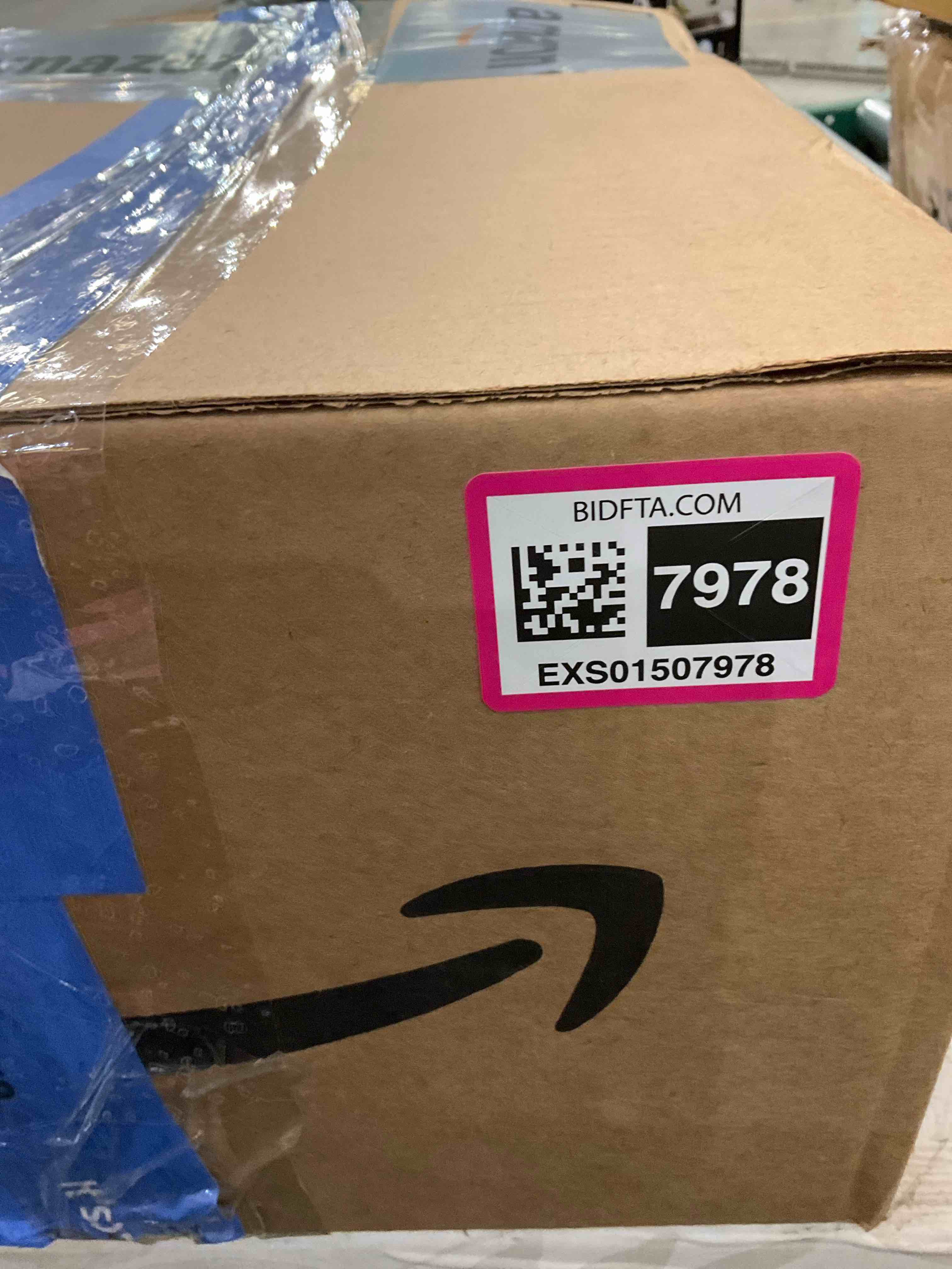 https://s3.amazonaws.com/lotting-images-prod/BargainHunt/EXS01507978_1716224477922.jpeg