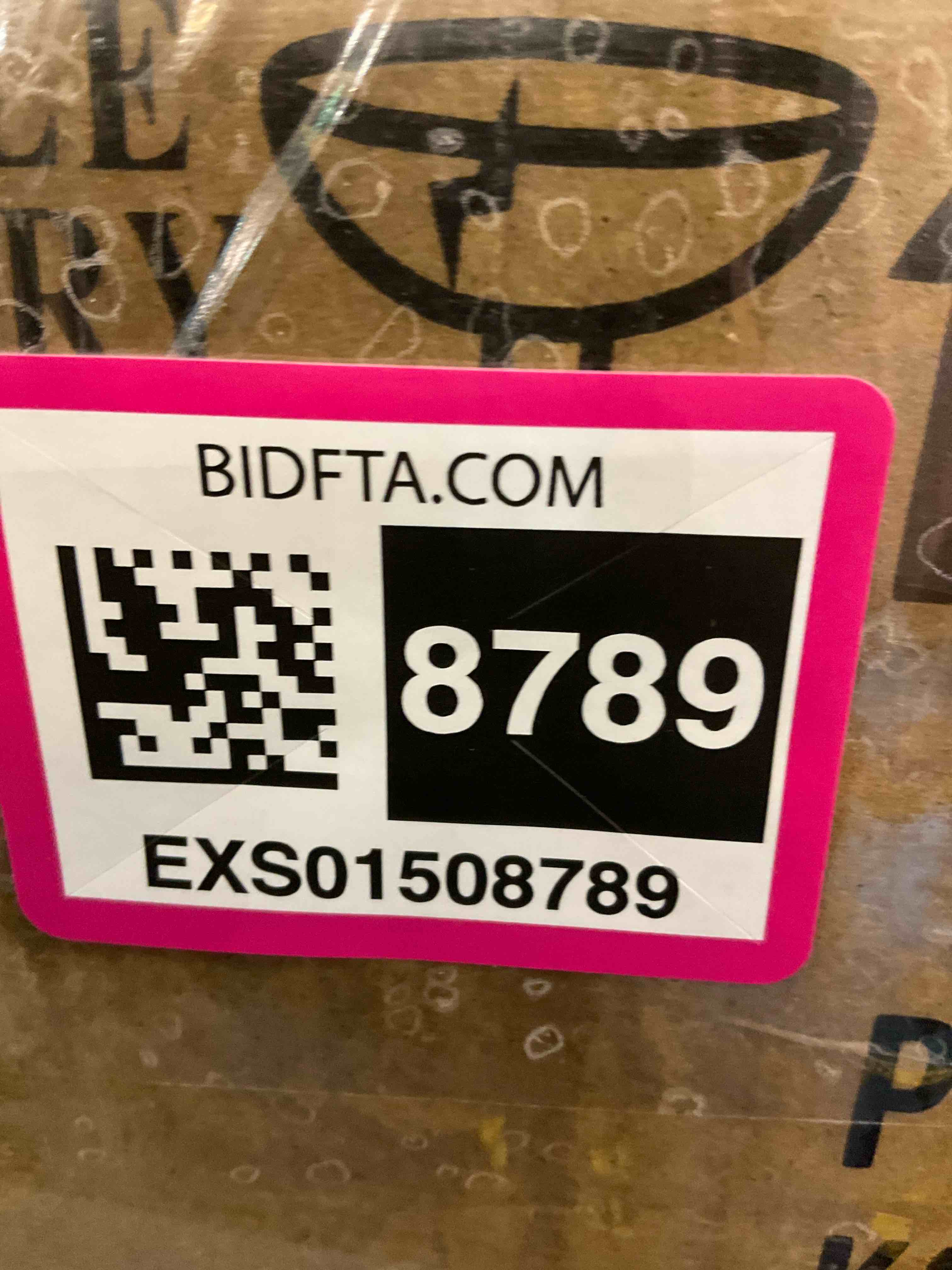 https://s3.amazonaws.com/lotting-images-prod/BargainHunt/EXS01508789_1717780948642.jpeg