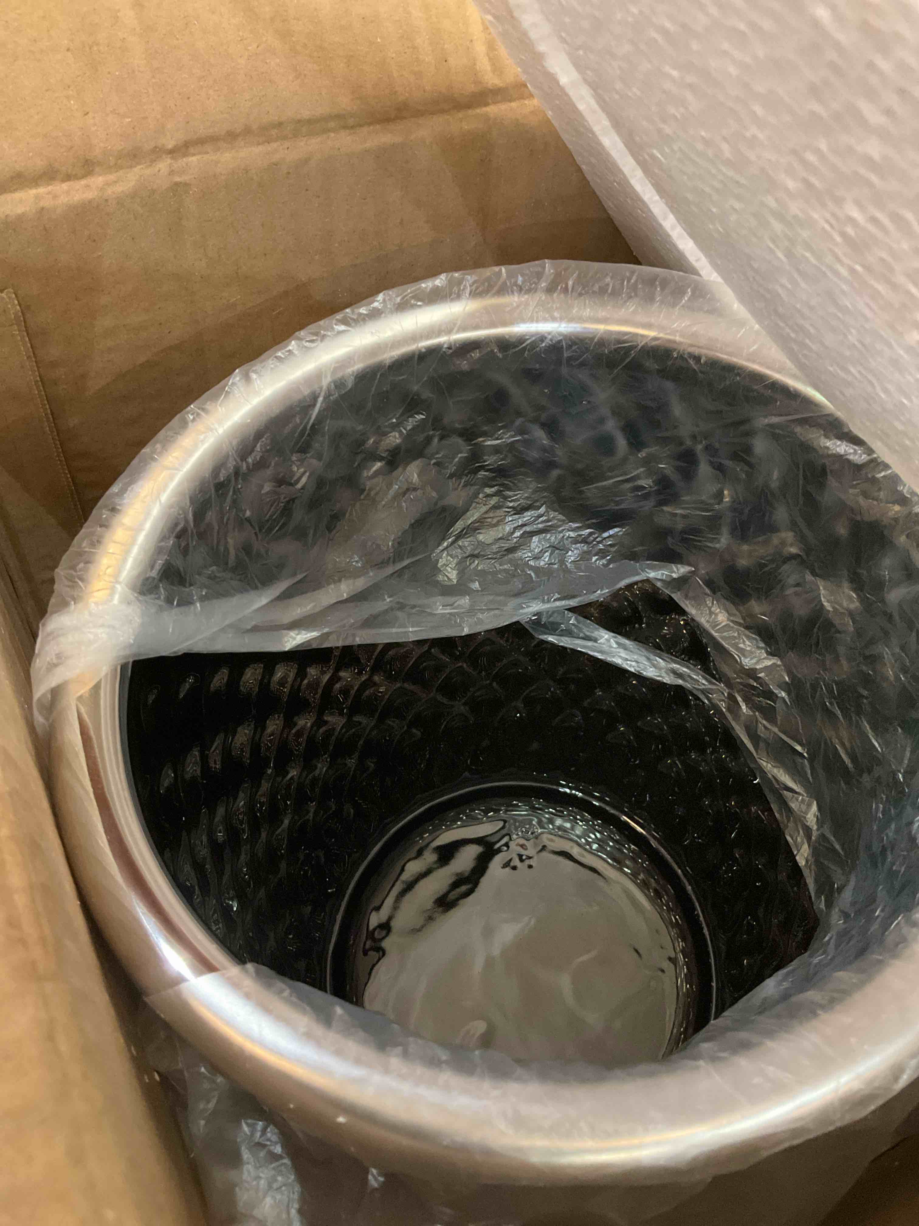 Motifeur Bathroom Wastebasket - Ceramic Decorative Trash Can (Pineapple Pattern, Silver Grey)