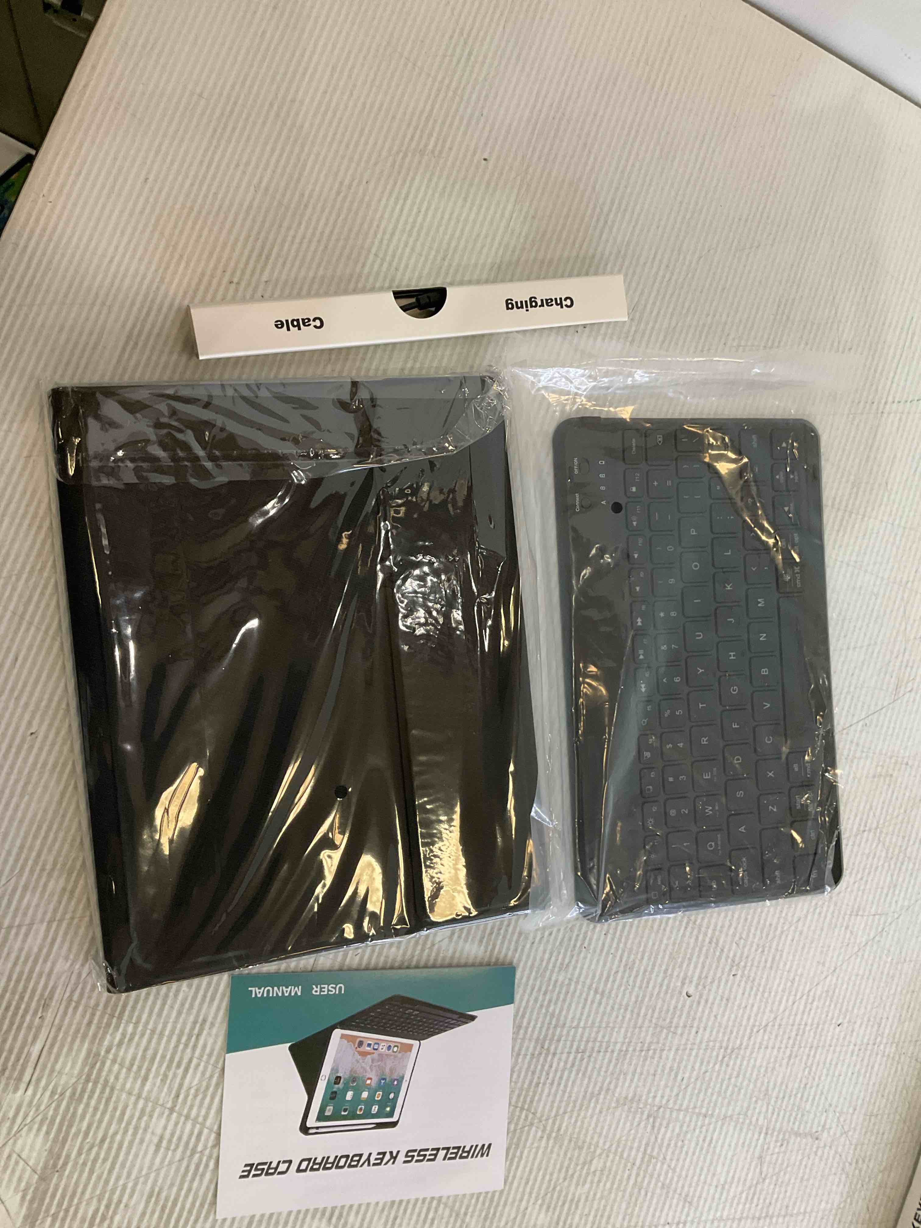https://s3.amazonaws.com/lotting-images-prod/BargainHunt/EXS01509001_1718118402951.jpeg