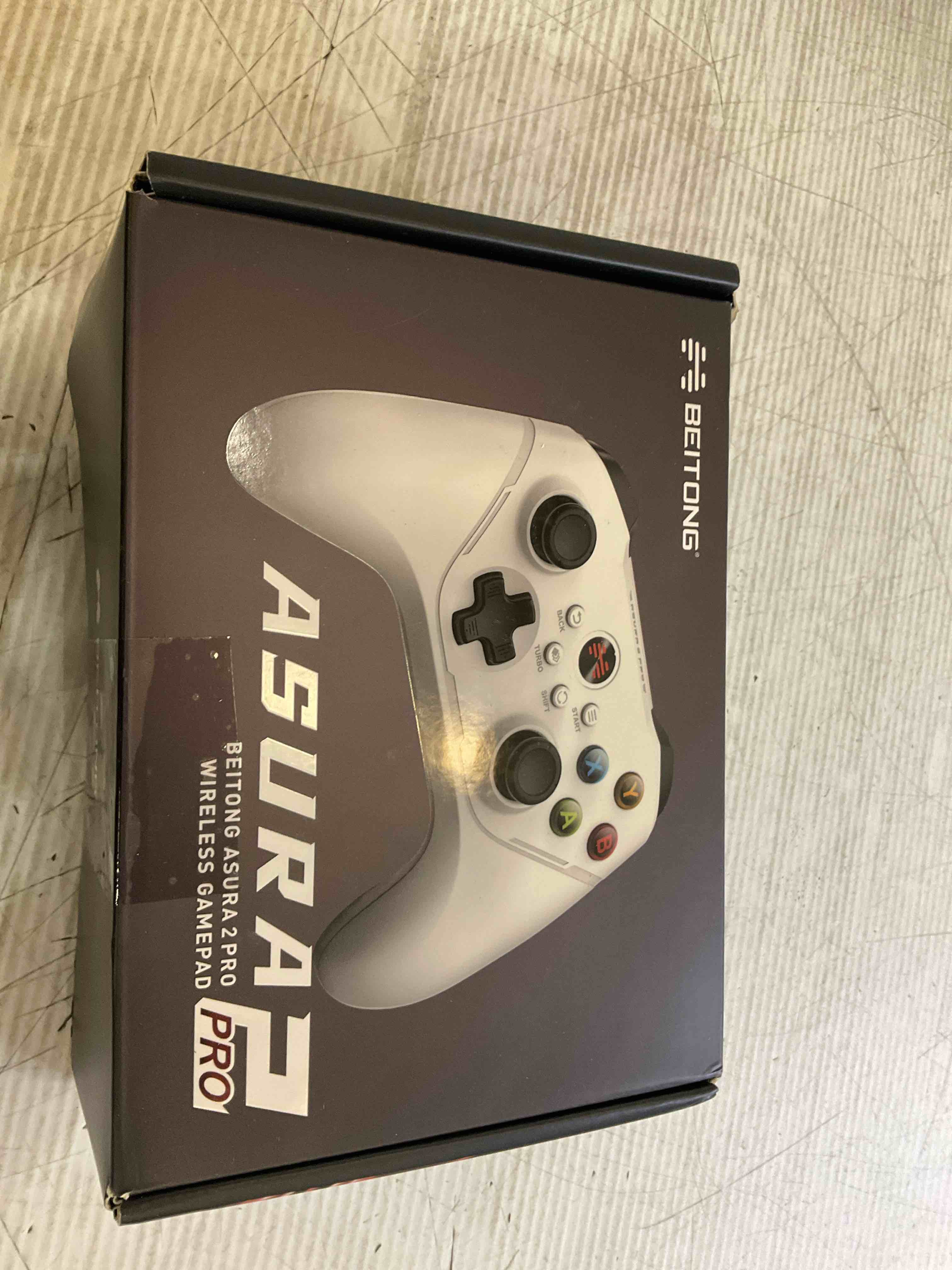 https://s3.amazonaws.com/lotting-images-prod/BargainHunt/EXS01509237_1718809570937.jpeg