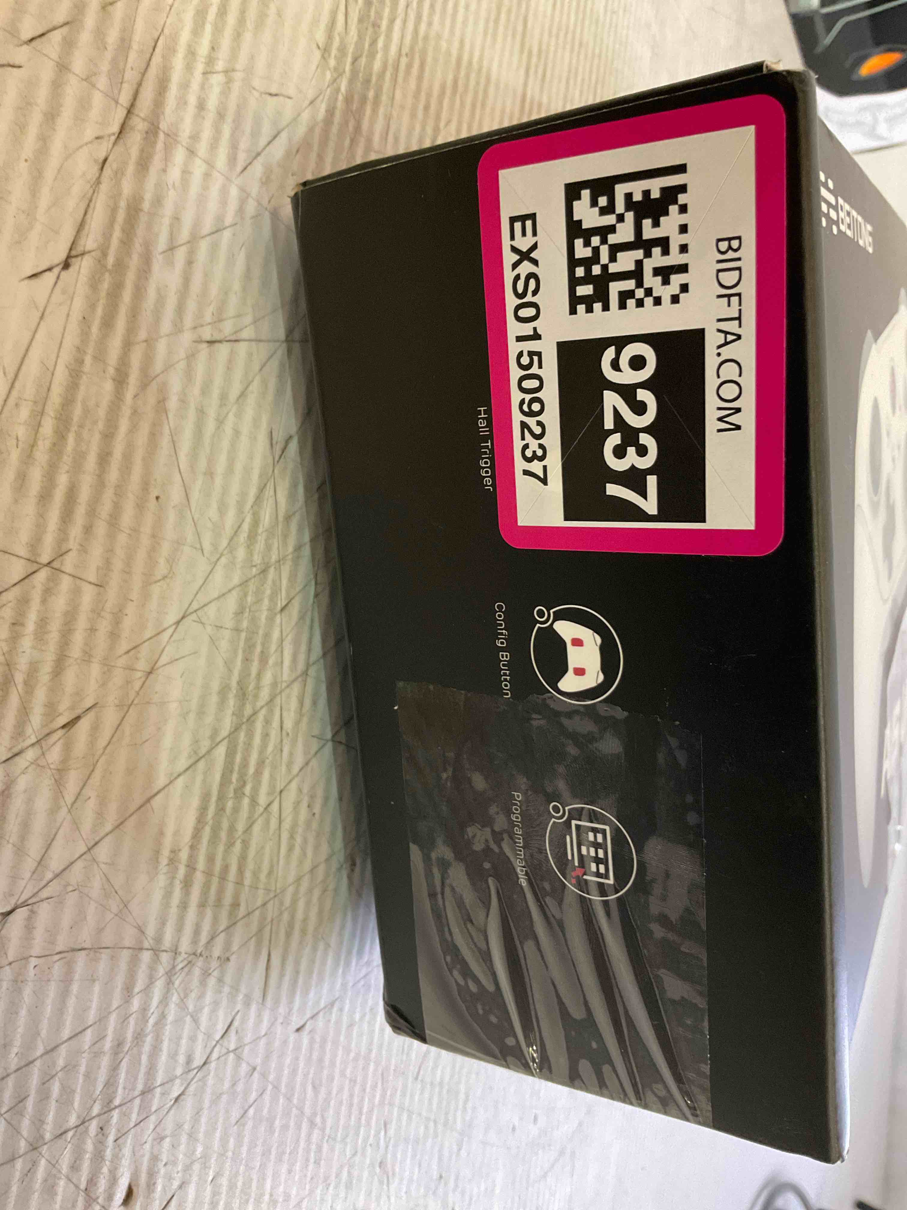 https://s3.amazonaws.com/lotting-images-prod/BargainHunt/EXS01509237_1718809616102.jpeg