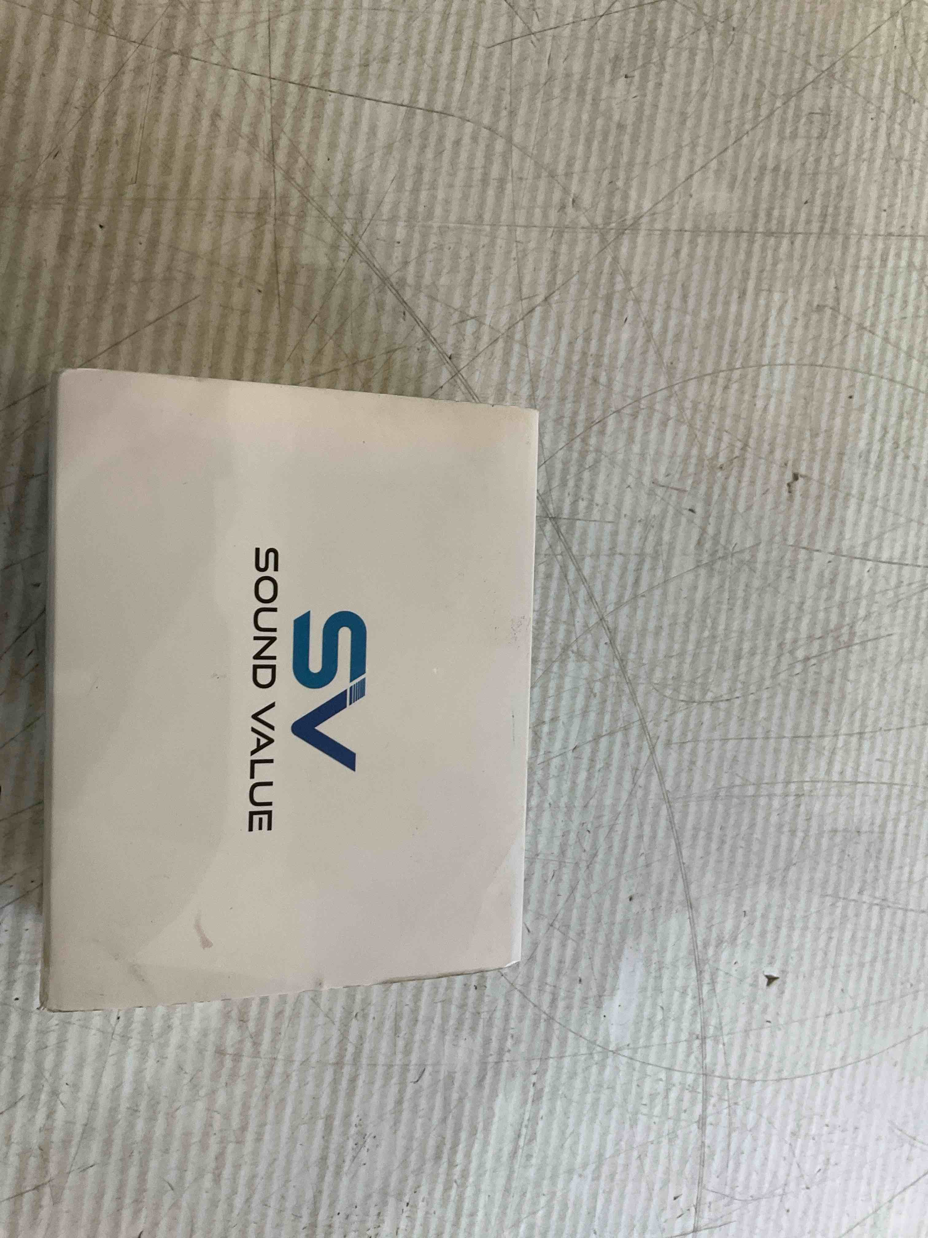https://s3.amazonaws.com/lotting-images-prod/BargainHunt/EXS01509352_1719244220169.jpeg
