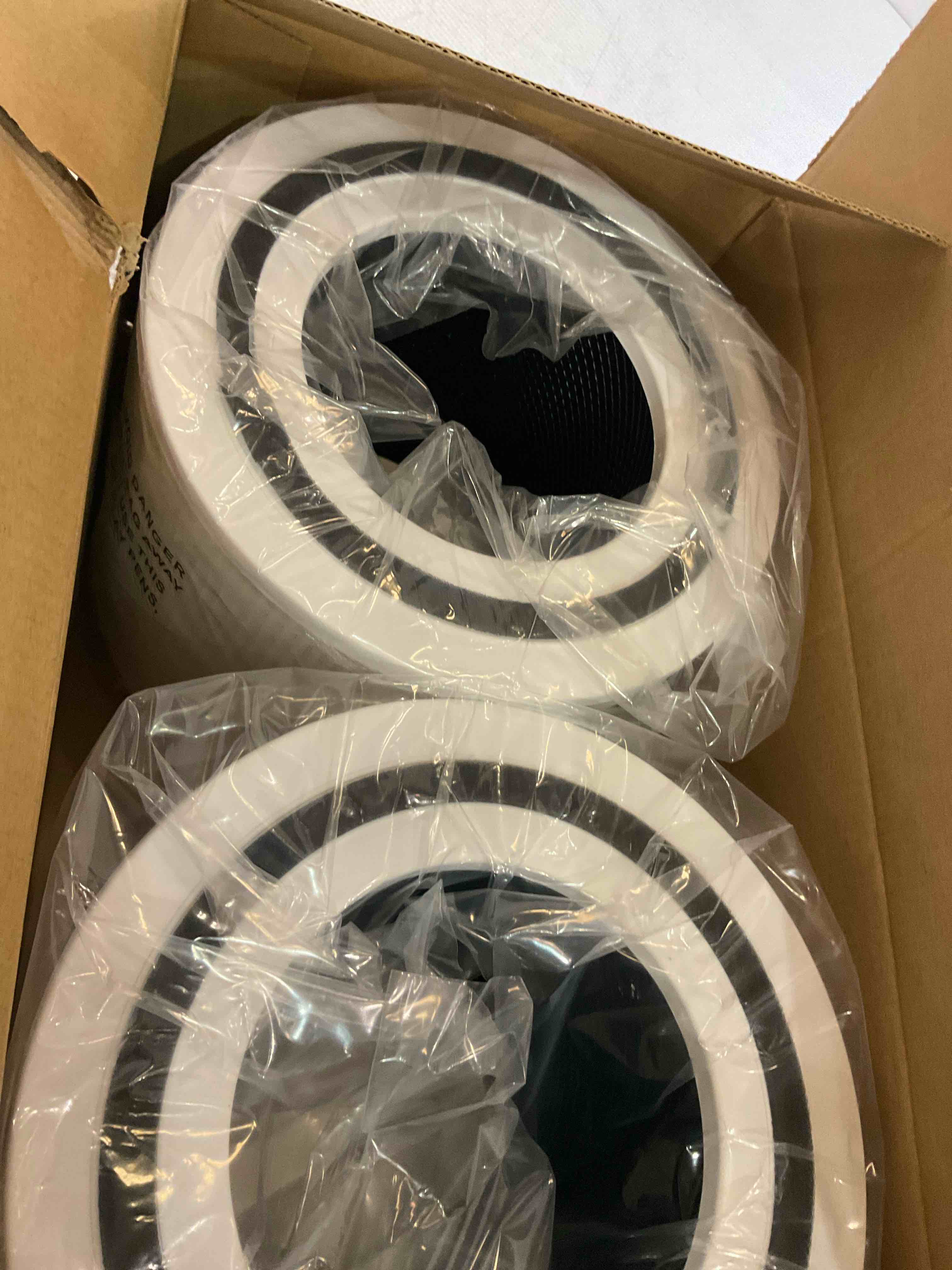 https://s3.amazonaws.com/lotting-images-prod/BargainHunt/EXS01509468_1719412311540.jpeg