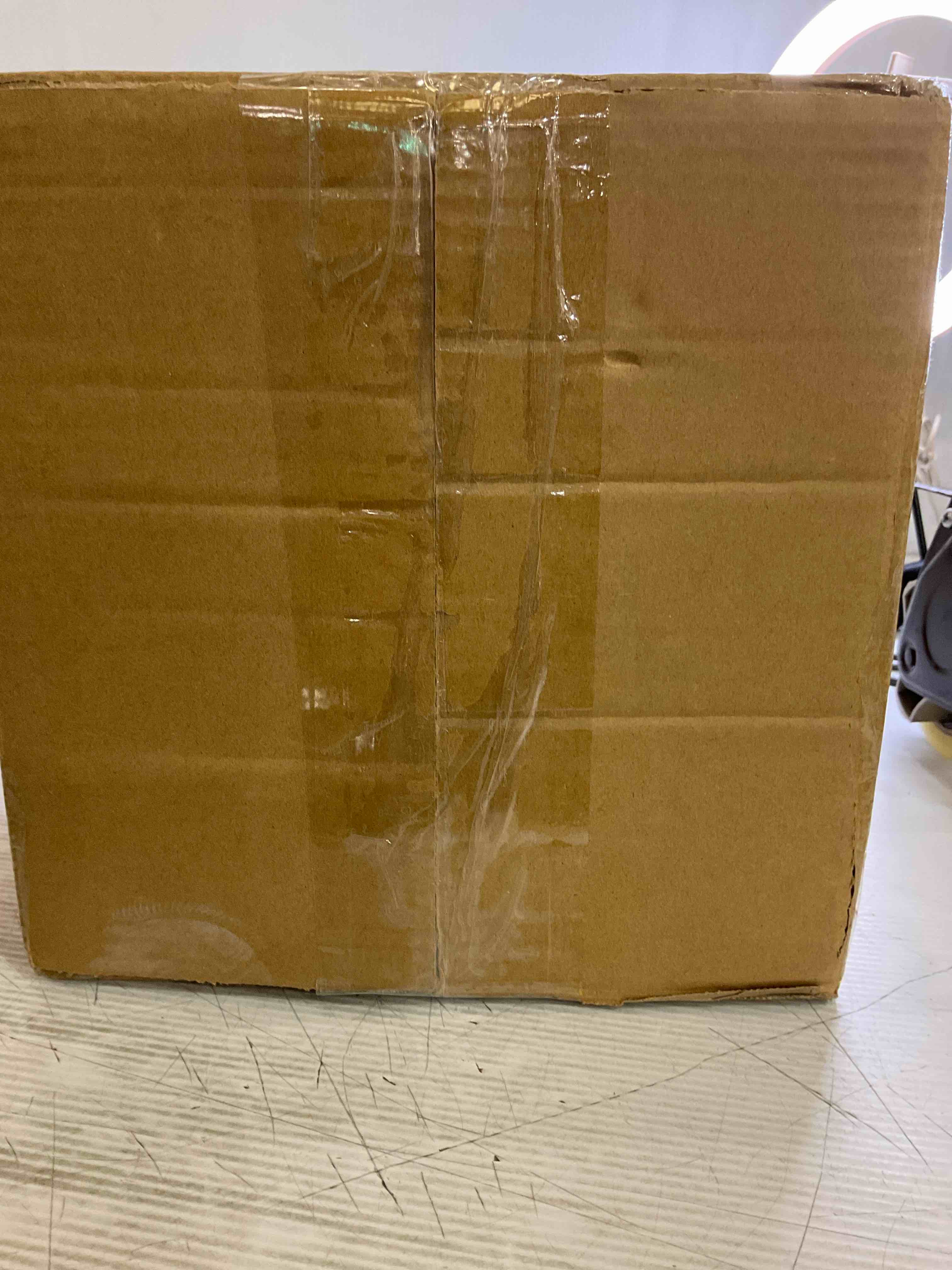https://s3.amazonaws.com/lotting-images-prod/BargainHunt/EXS01509471_1719412651439.jpeg