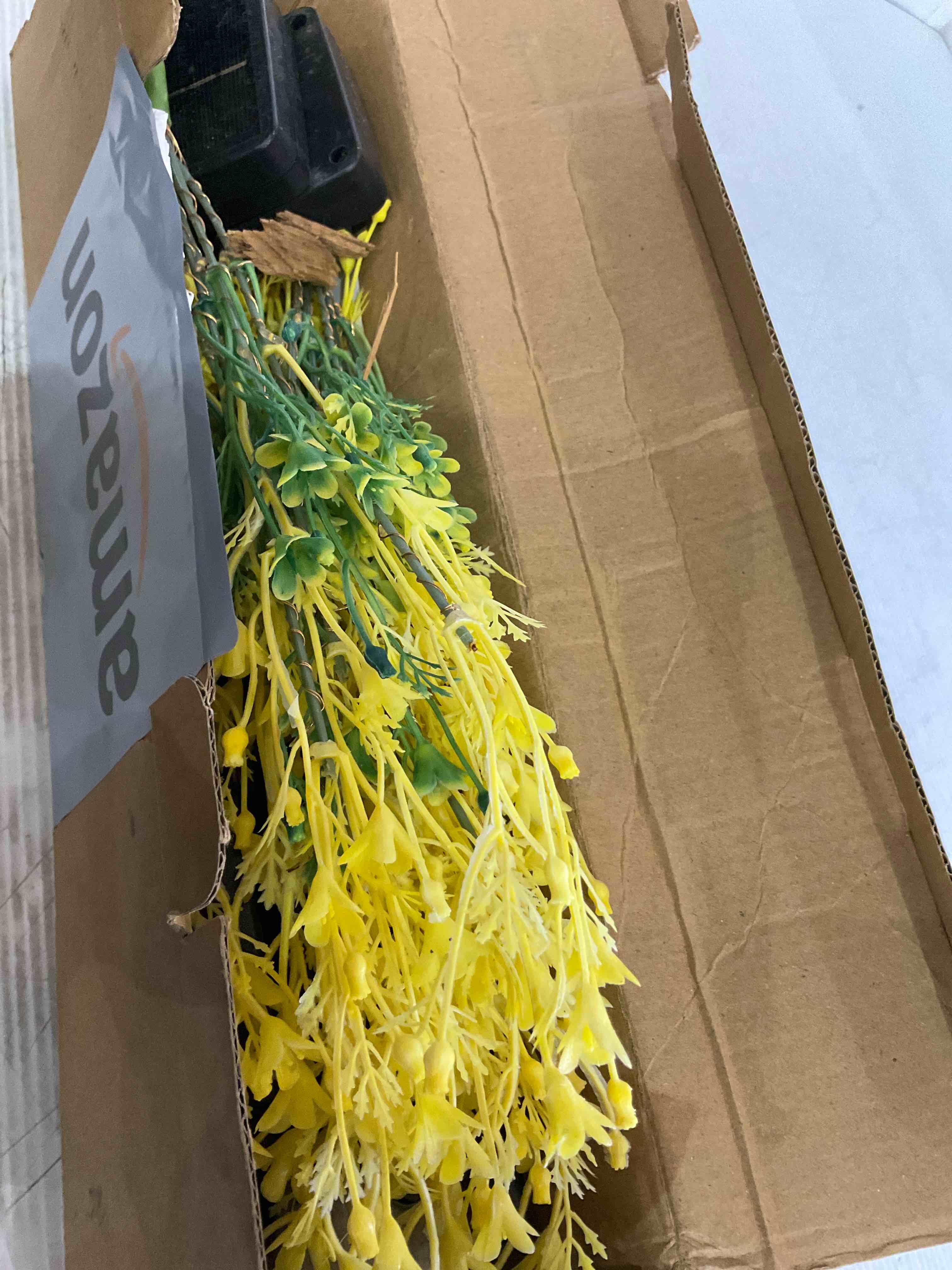 https://s3.amazonaws.com/lotting-images-prod/BargainHunt/EXS01509480_1719415372601.jpeg