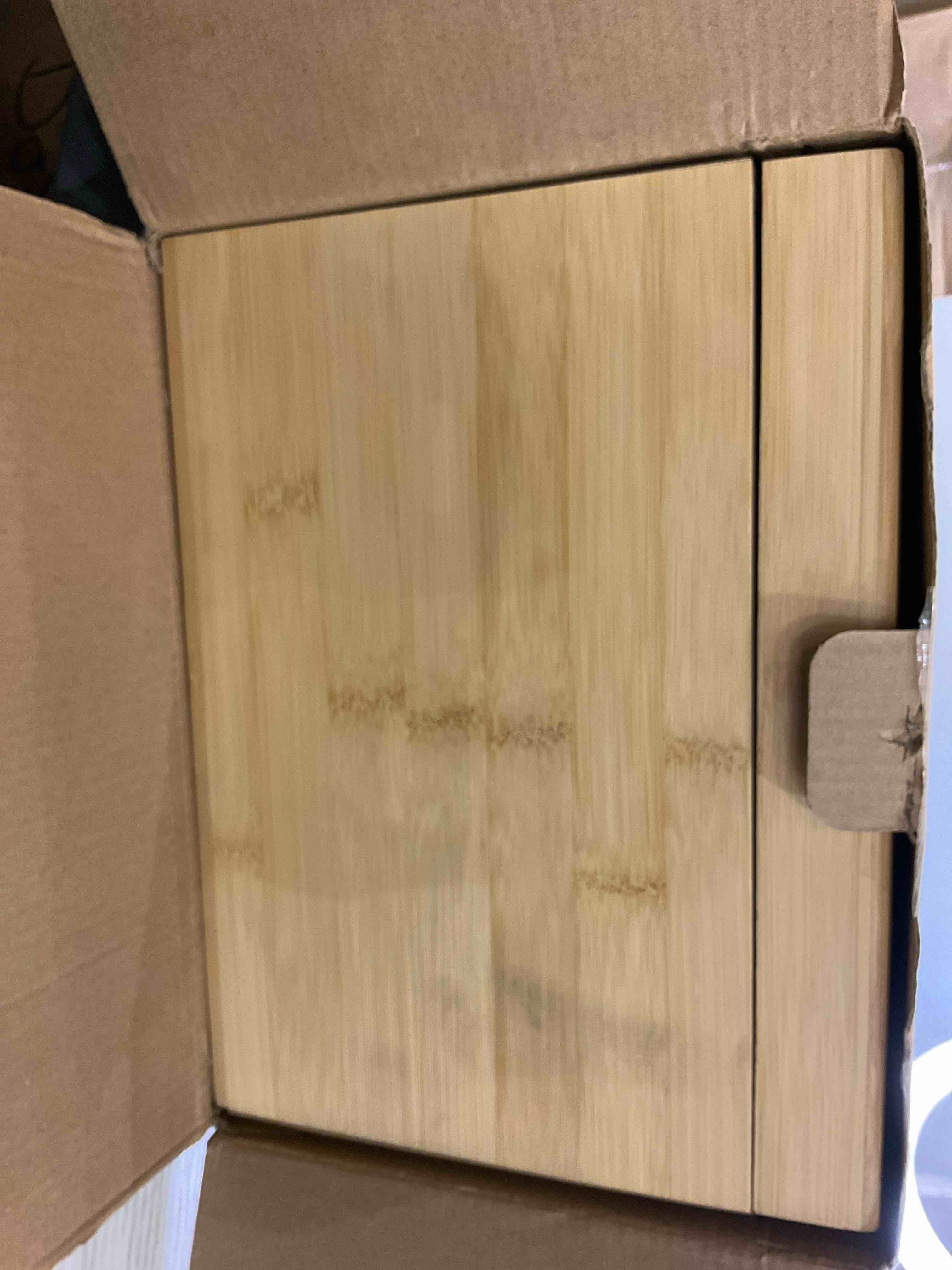 https://s3.amazonaws.com/lotting-images-prod/BargainHunt/EXS01509485_1719416248930.jpeg