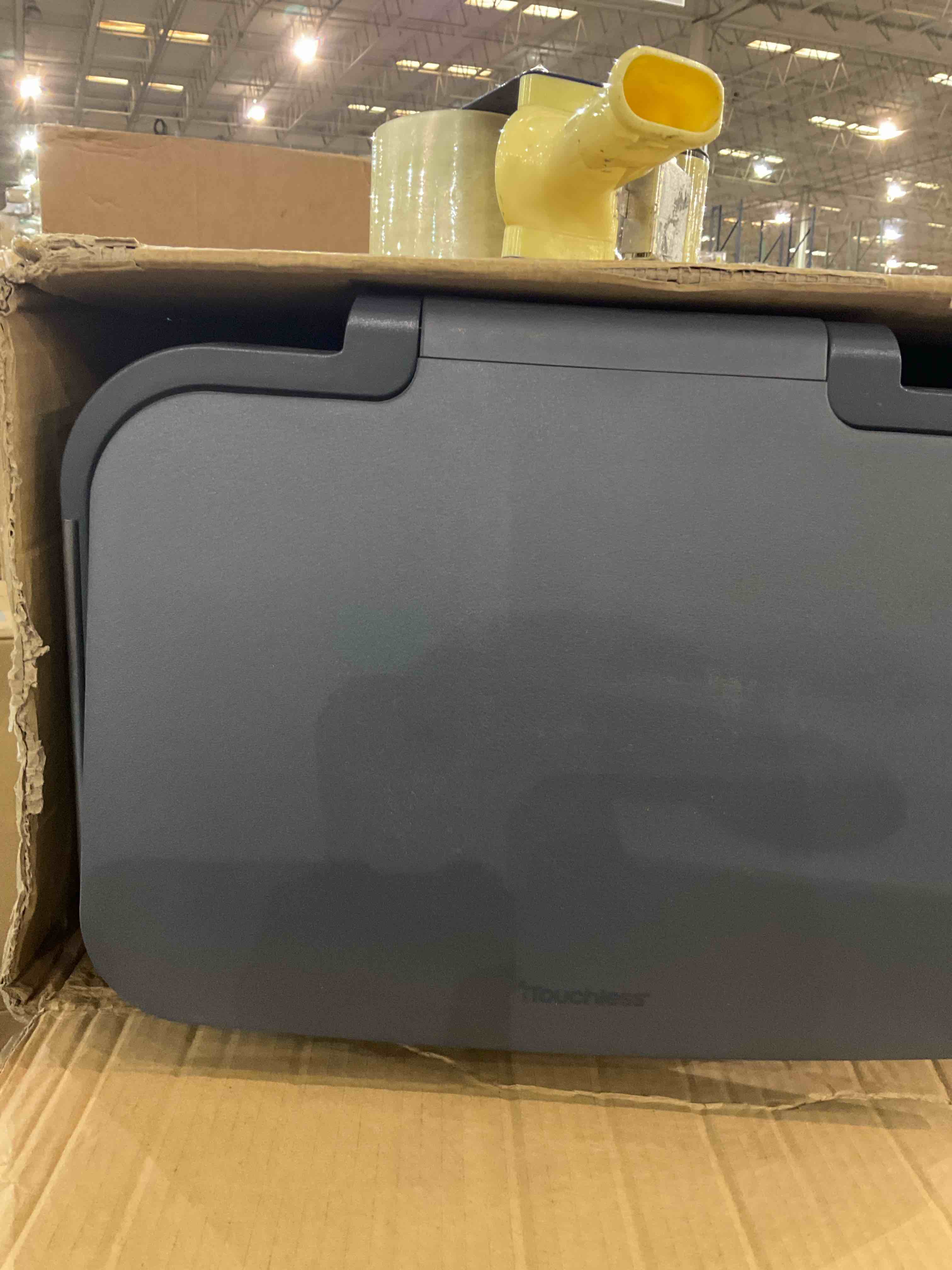 https://s3.amazonaws.com/lotting-images-prod/BargainHunt/EXS01509513_1716564281686.jpeg