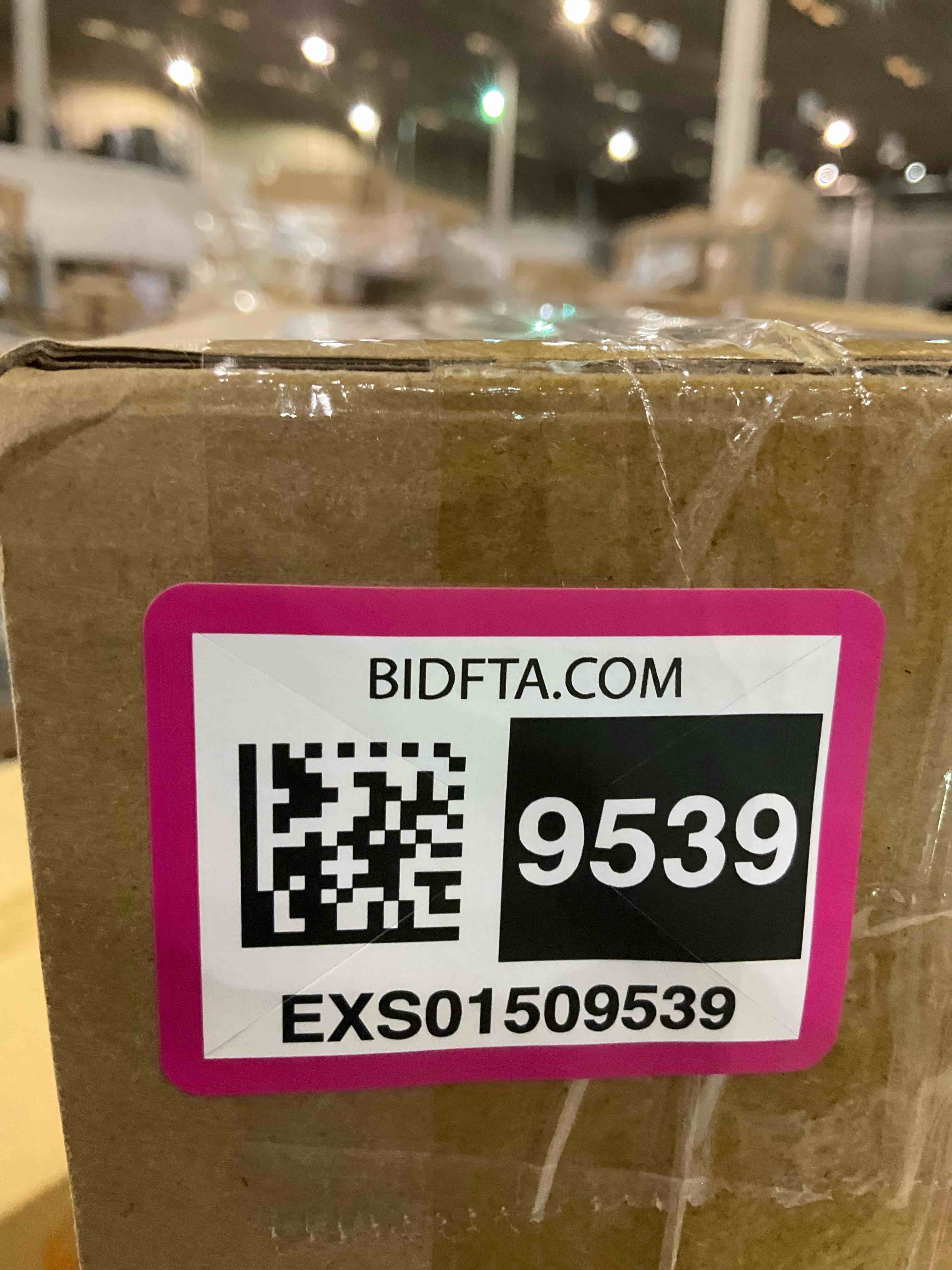 https://s3.amazonaws.com/lotting-images-prod/BargainHunt/EXS01509539_1716895503123.jpeg