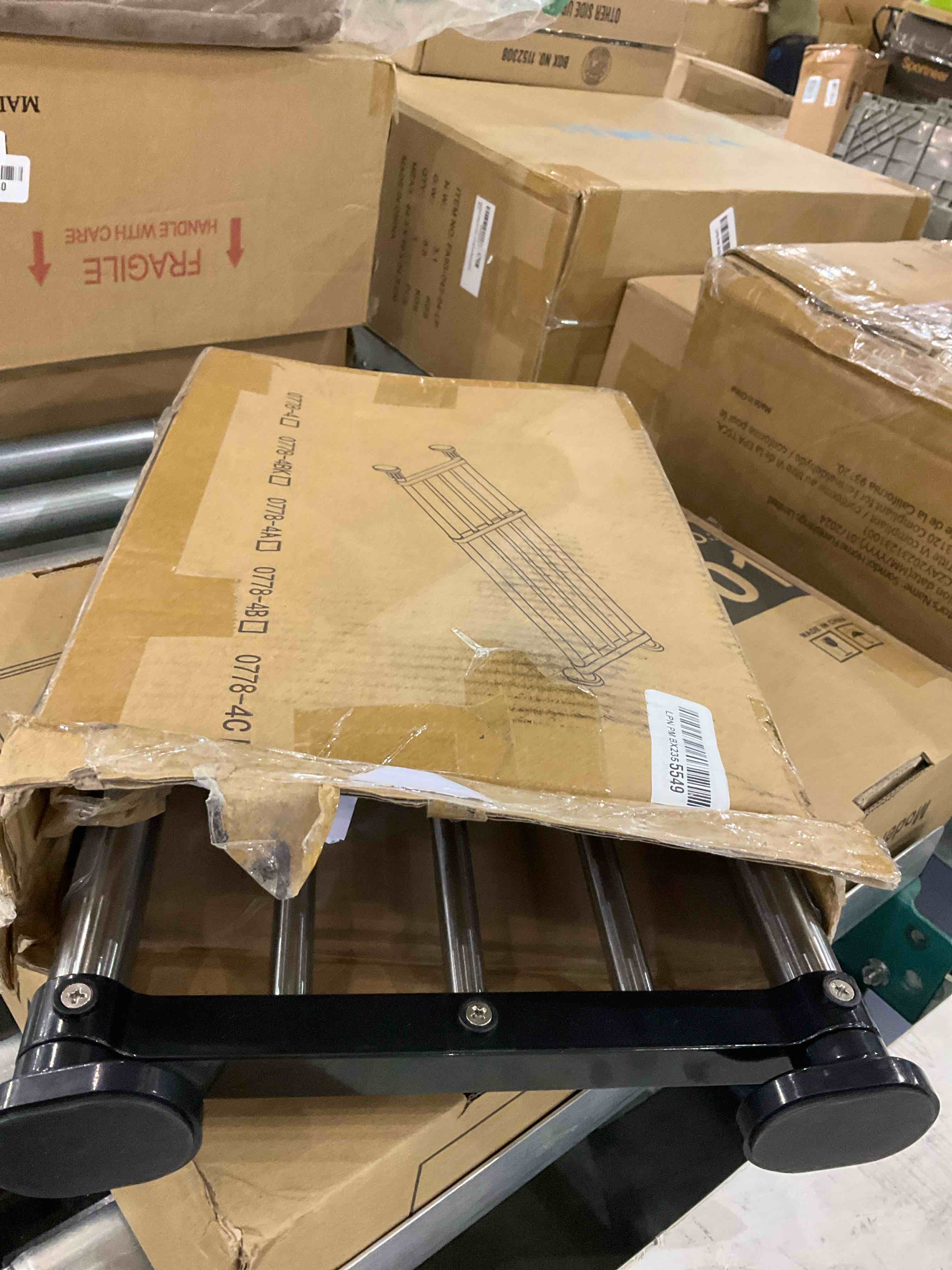 https://s3.amazonaws.com/lotting-images-prod/BargainHunt/EXS01509565_1716898163786.jpeg