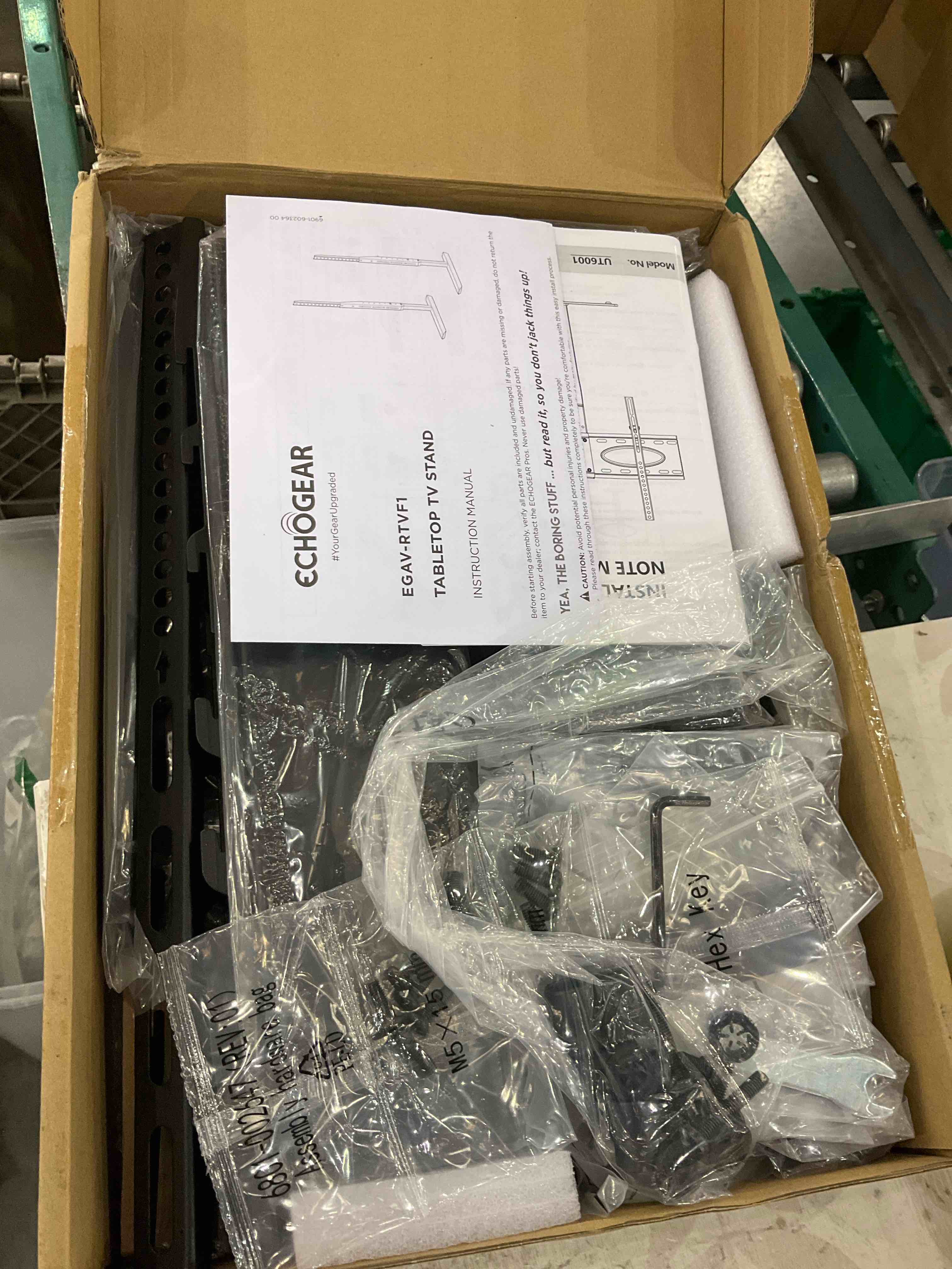 https://s3.amazonaws.com/lotting-images-prod/BargainHunt/EXS01509566_1716898230197.jpeg