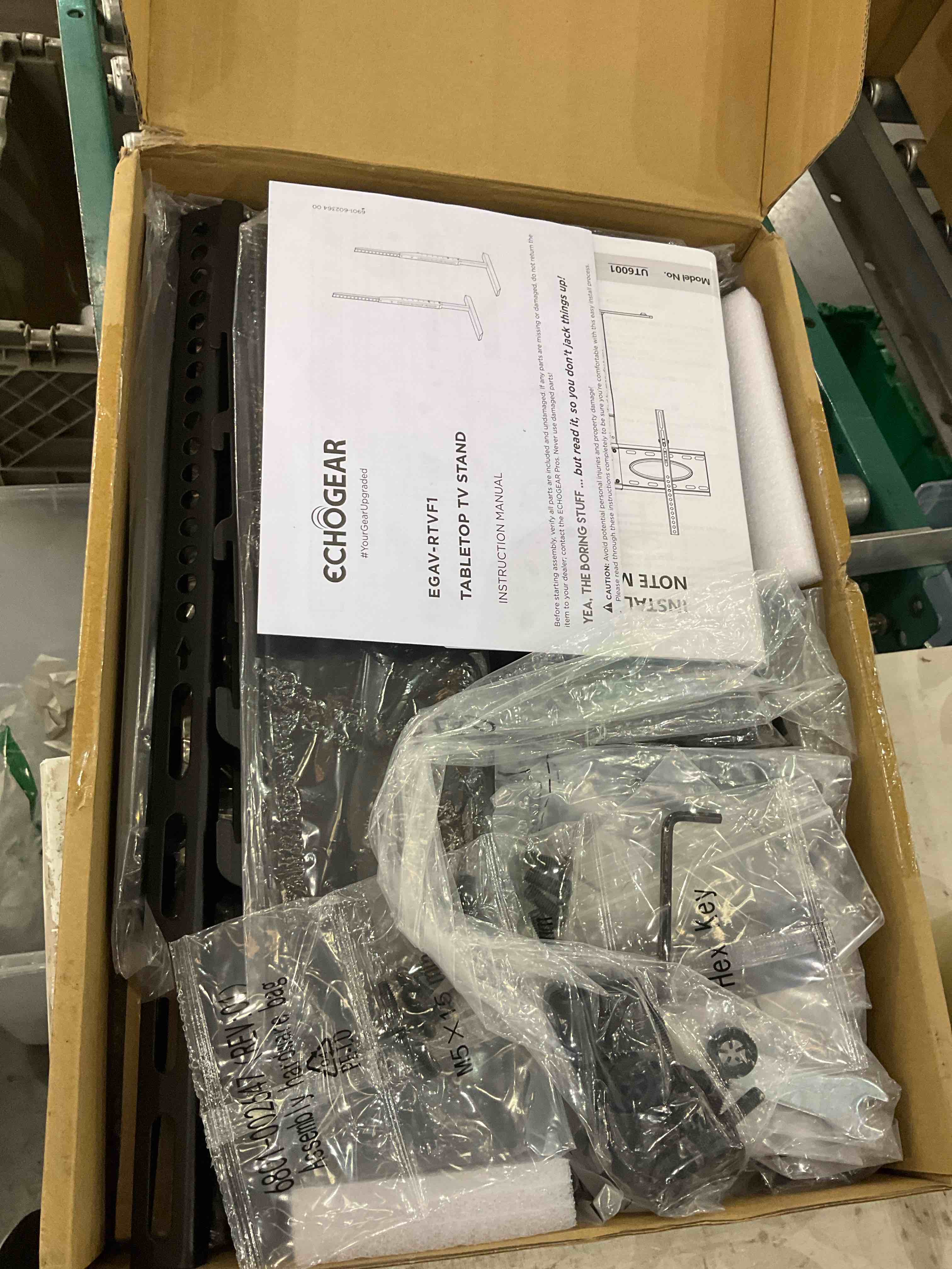 https://s3.amazonaws.com/lotting-images-prod/BargainHunt/EXS01509566_1716898232426.jpeg