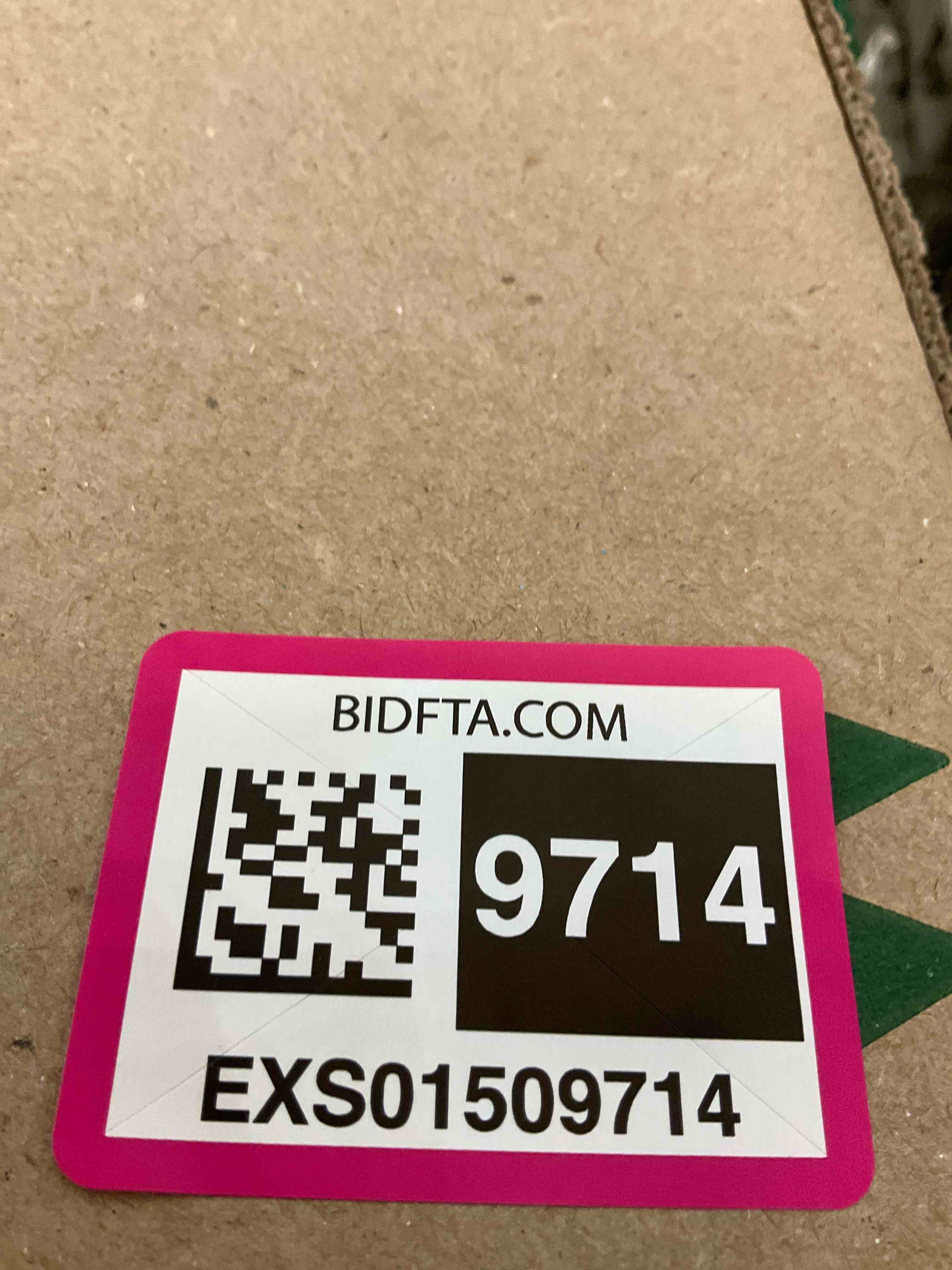https://s3.amazonaws.com/lotting-images-prod/BargainHunt/EXS01509714_1716923178102.jpeg